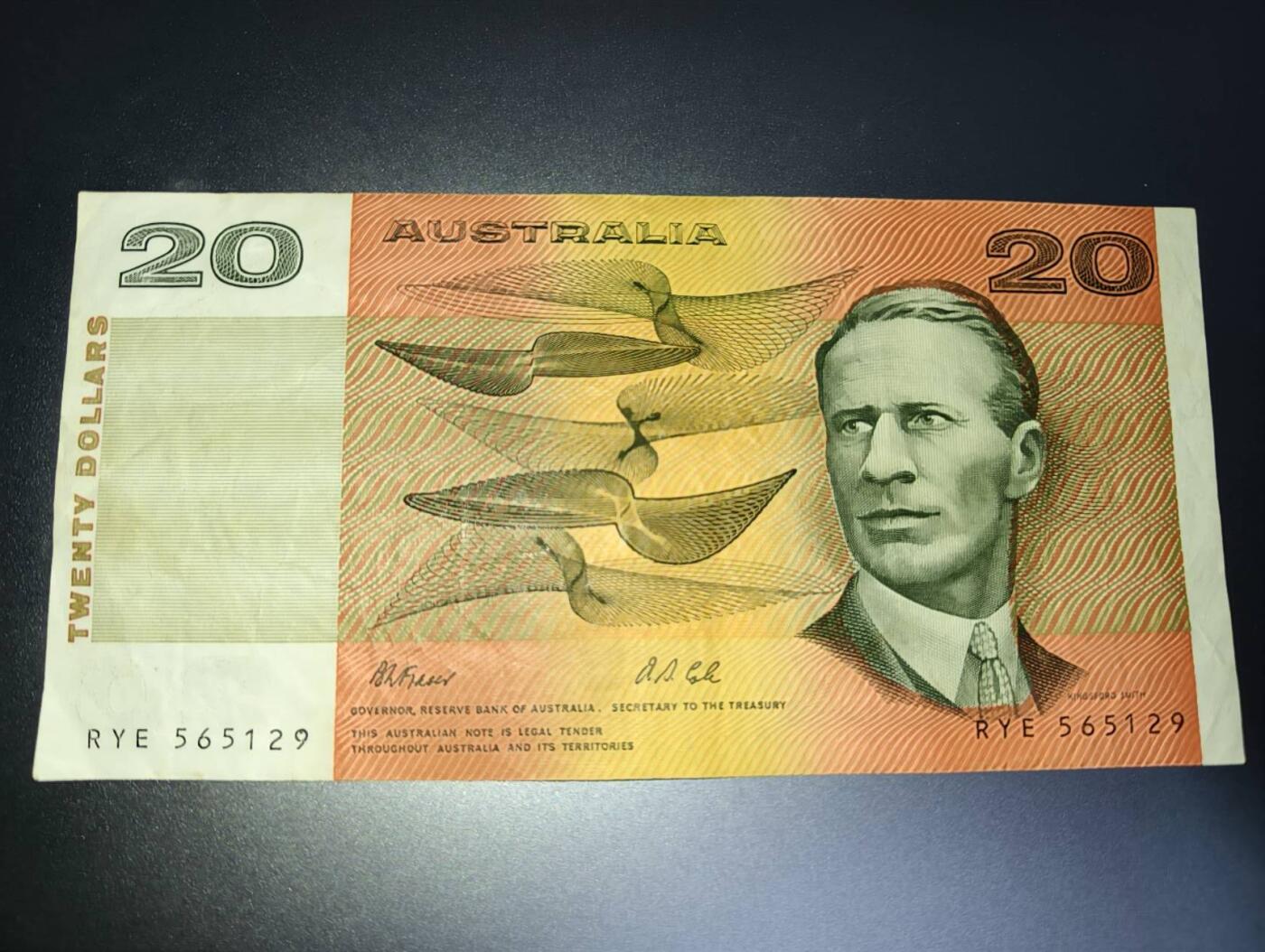 春节钱币瓷器清货捡漏拍场