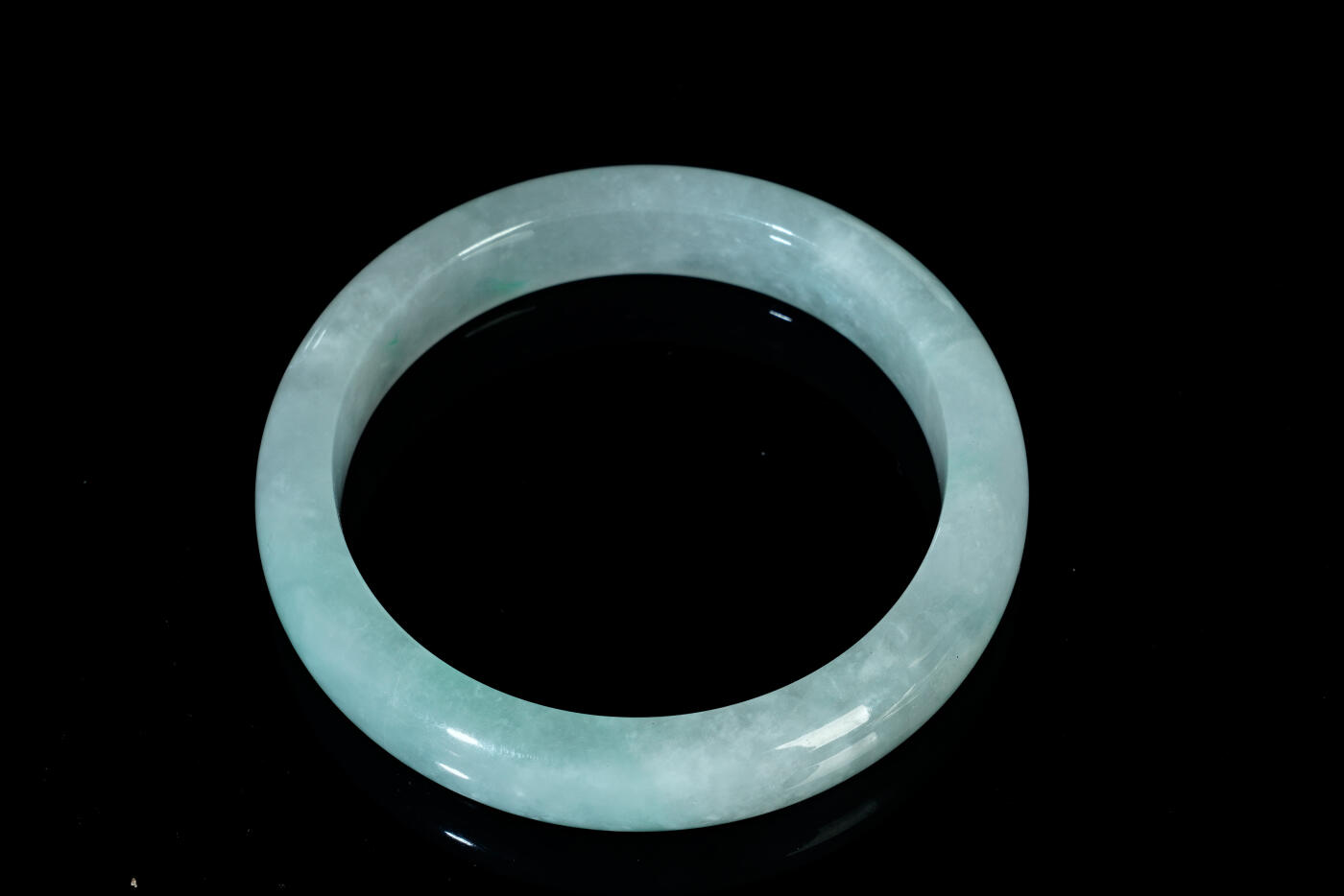 上海都达杂项专场三十一【全场包邮】  天然 冰种飘花翡翠手镯89-47