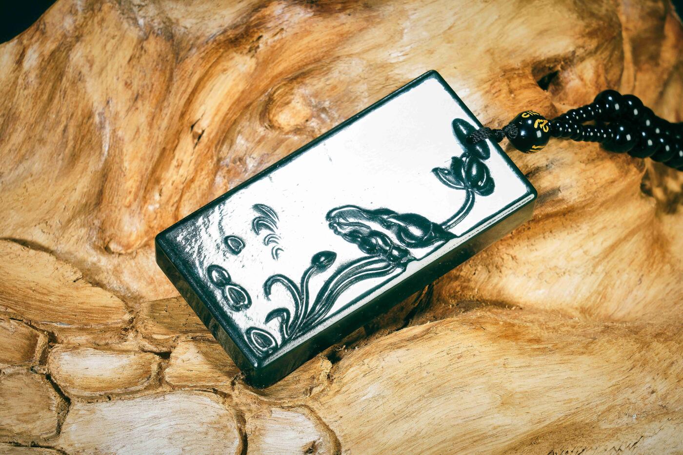 上海都达杂项专场三十一【全场包邮】  和田玉青玉精雕《一品清莲》挂件89-34