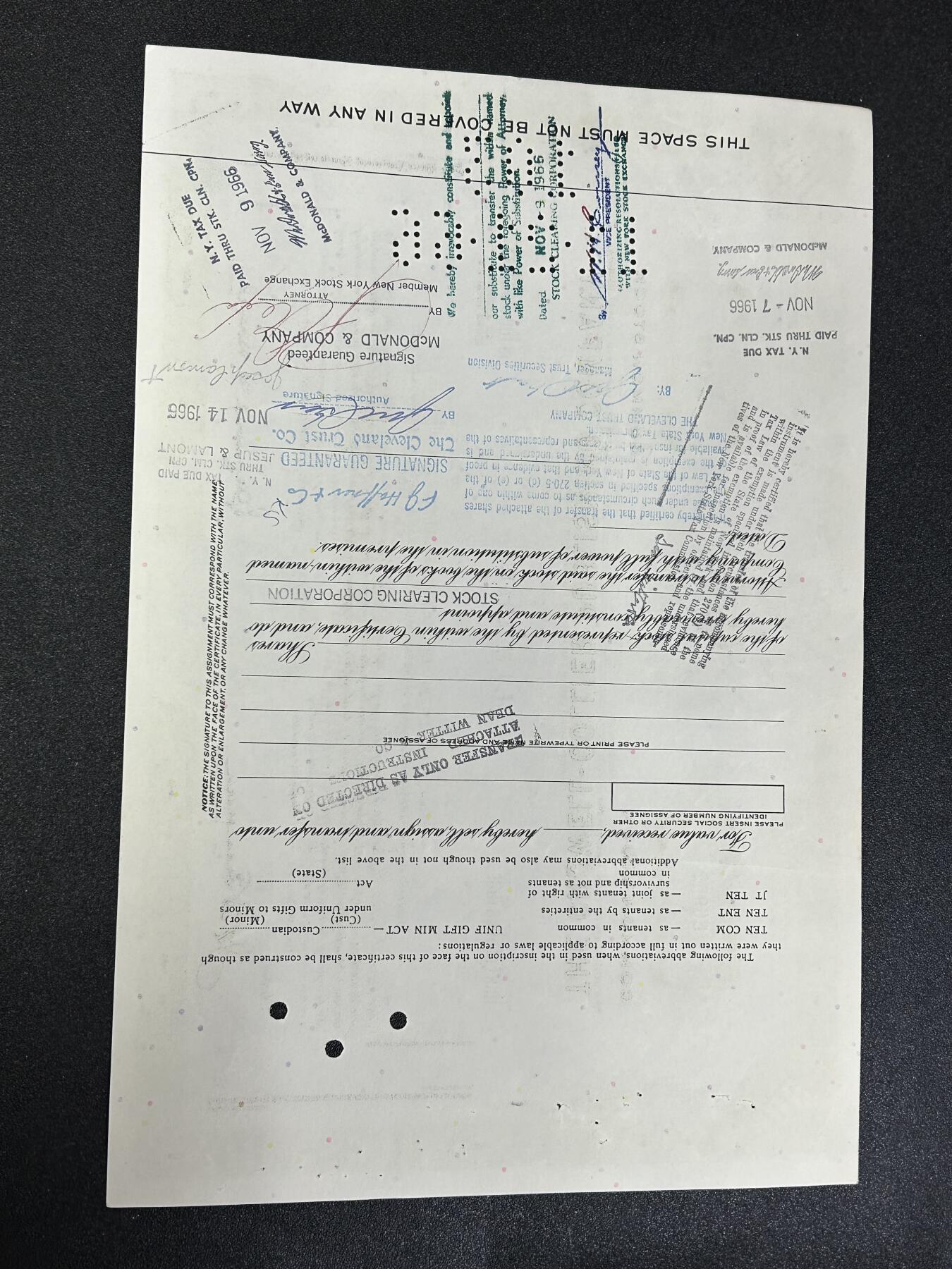 西秦中古拍卖第七十七期 2026马年新春专场 本场拍品年初九发出 美国1966年克伦威尔出版社股票