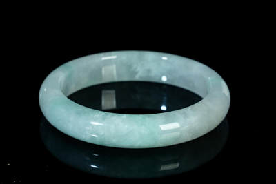 上海都达杂项专场三十一【全场包邮】  - 天然 冰种飘花翡翠手镯89-47