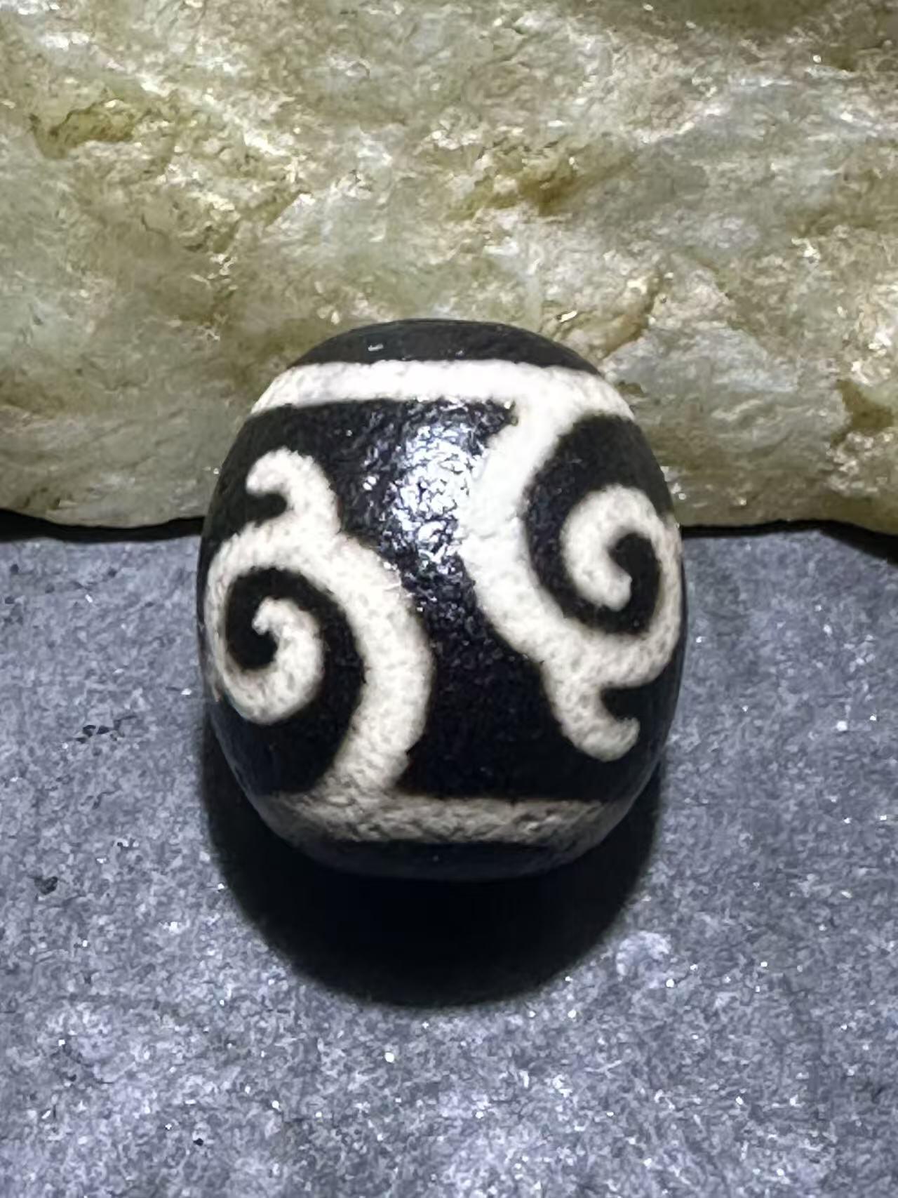 仅此一颗，精品藏传玛瑙度母天珠一颗