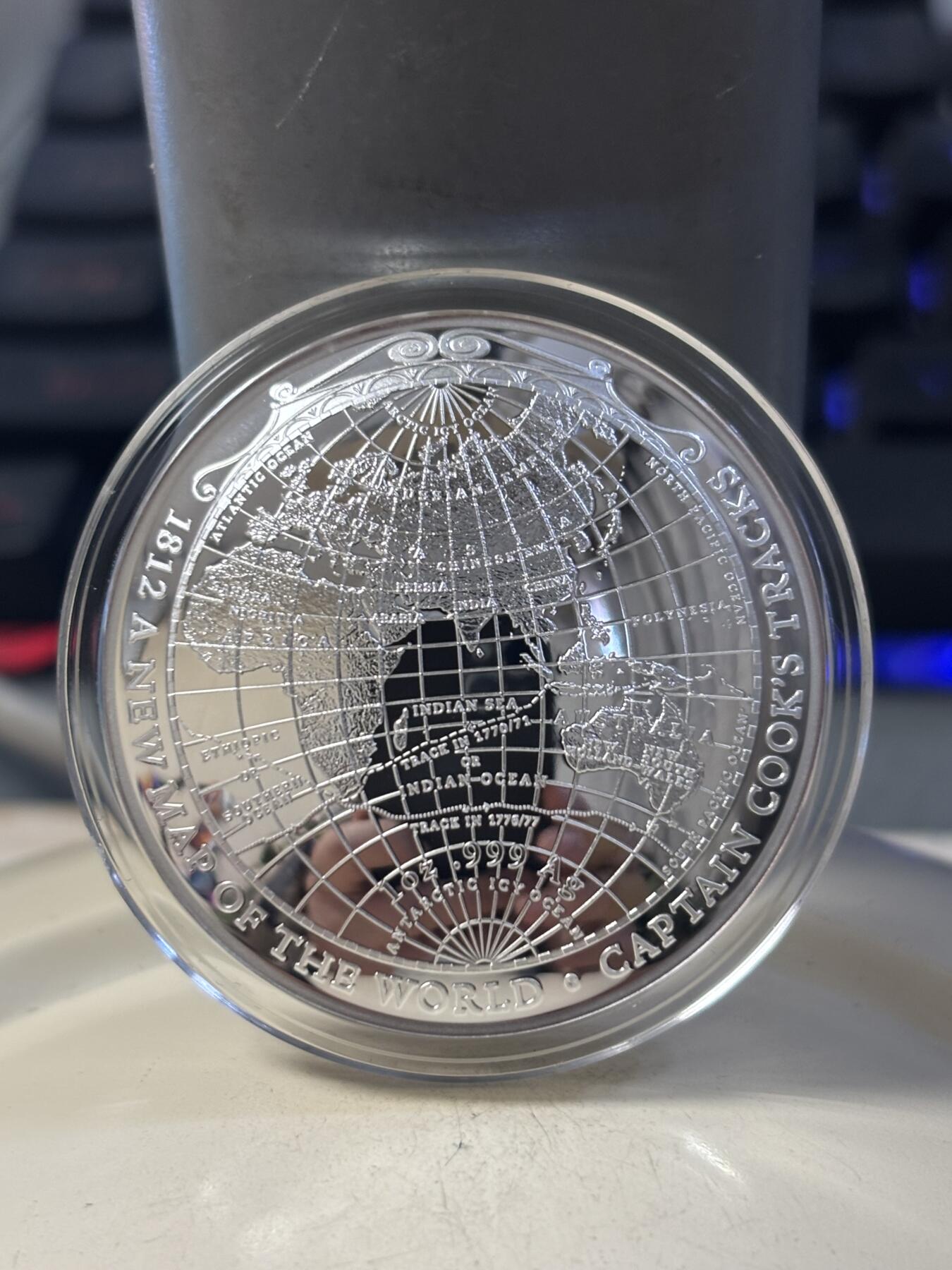 第191期拍卖 澳大利亚2019年1812年新世界地图曲面精制纪念银币，999银，发行5000枚