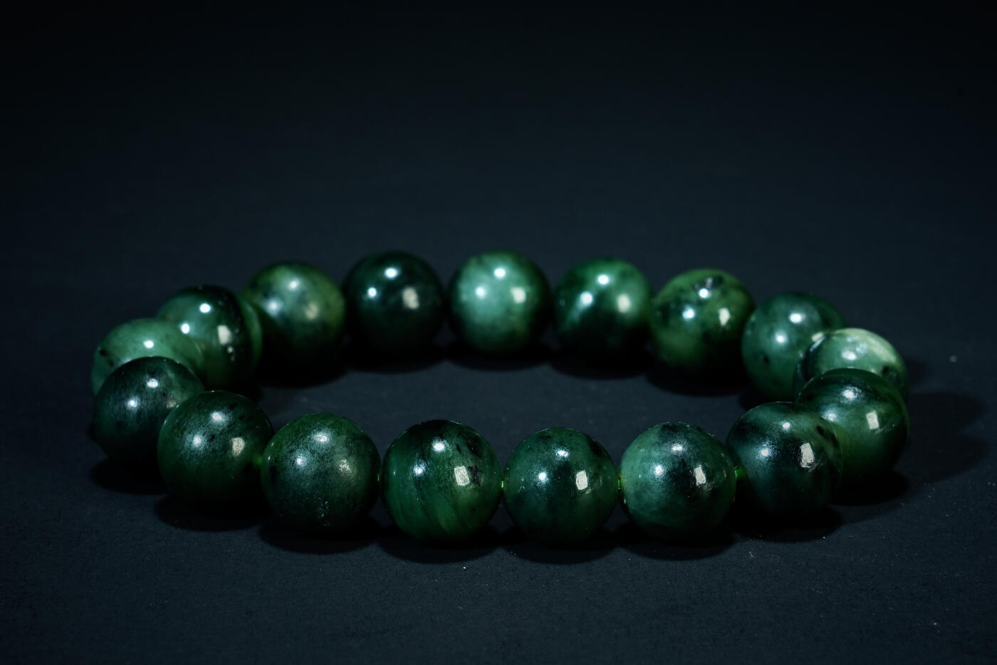 上海都达杂项专场三十一【全场包邮】  天然和田玉碧玉1.2圆珠手串 附鉴定证书89-88