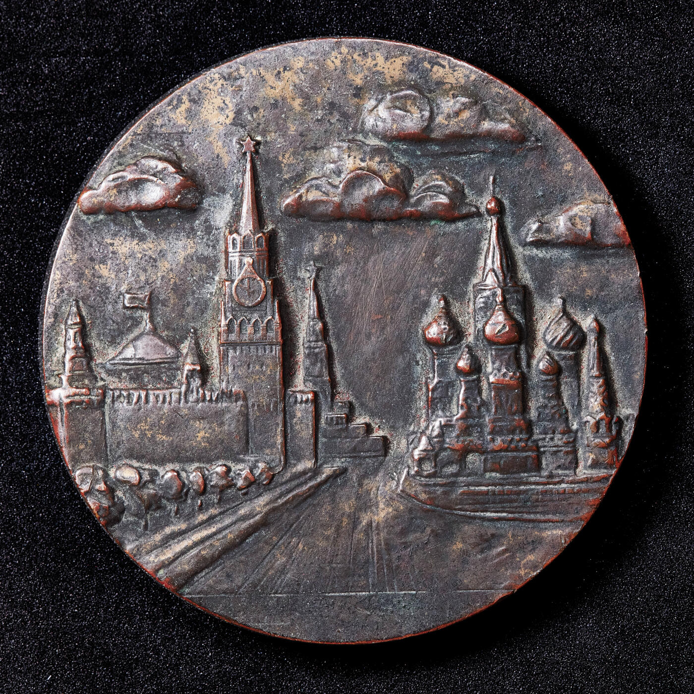 【俄甄集藏】马年新春第一拍 2026年(048)02-25星期三 晚 19:30 全场包邮 苏联1980年纪念莫斯科奥运会大铜章，直径：60mm，重量：126.2克