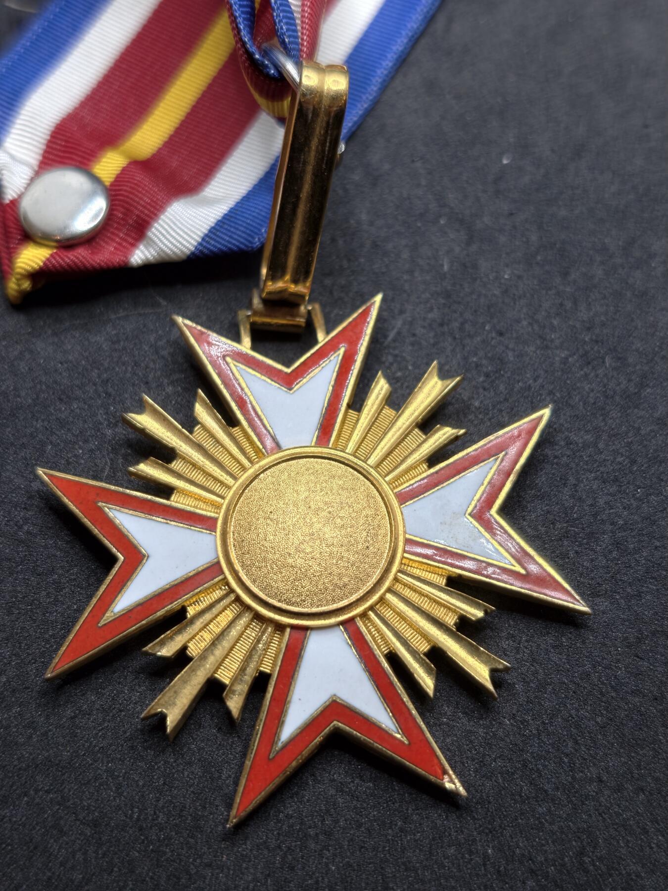 凯旋世界勋赏（持续上新中）（第22期新年大拍）（欢迎送拍）（对拍品有疑问请询问客服，不接受到手刀，出价默认拍品品相。请认真阅读拍卖规则！出价默认已认可！）（收到货请录制开箱视频，无视频概不处理问题。）