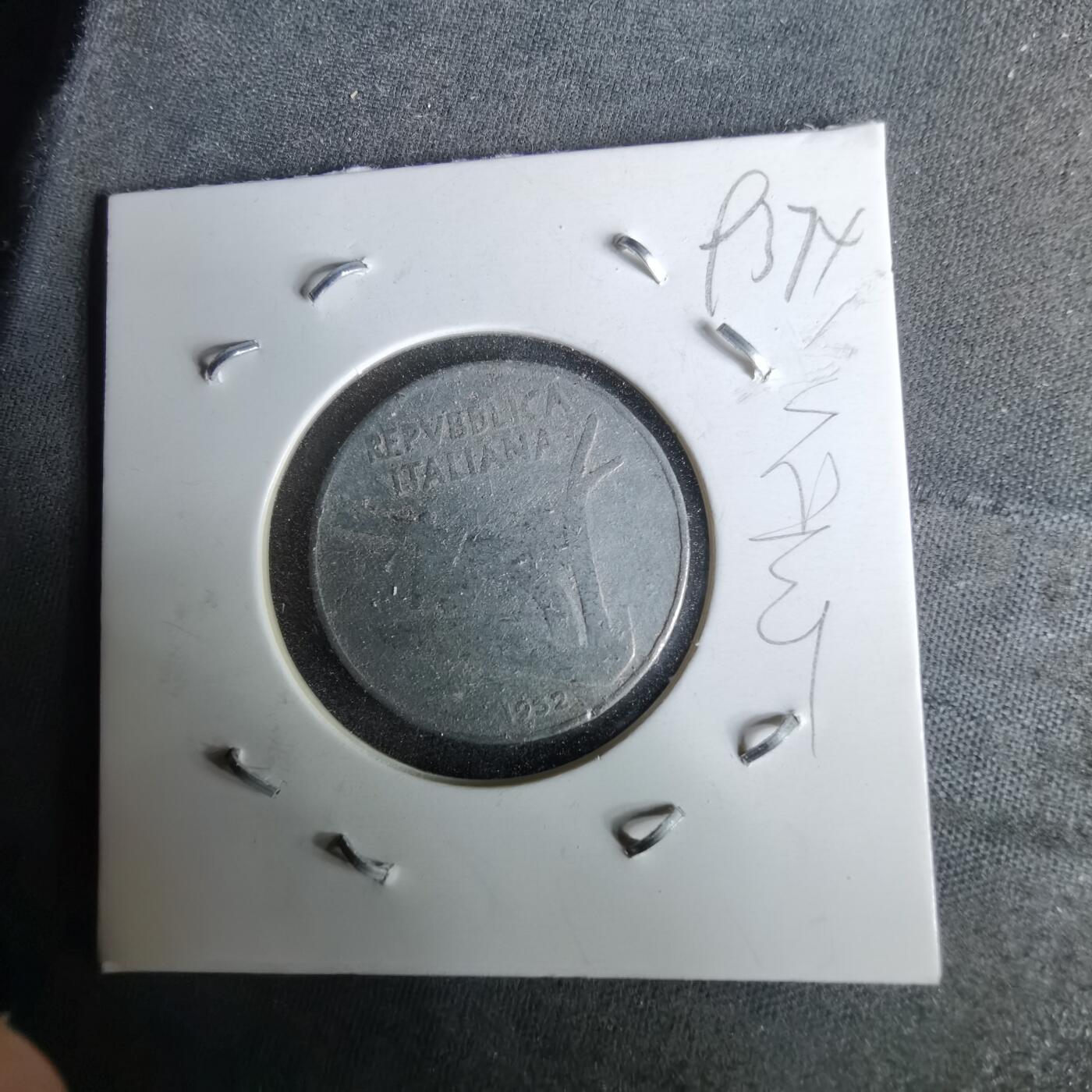 沼泽如烟--第993场 意大利1952年10里拉