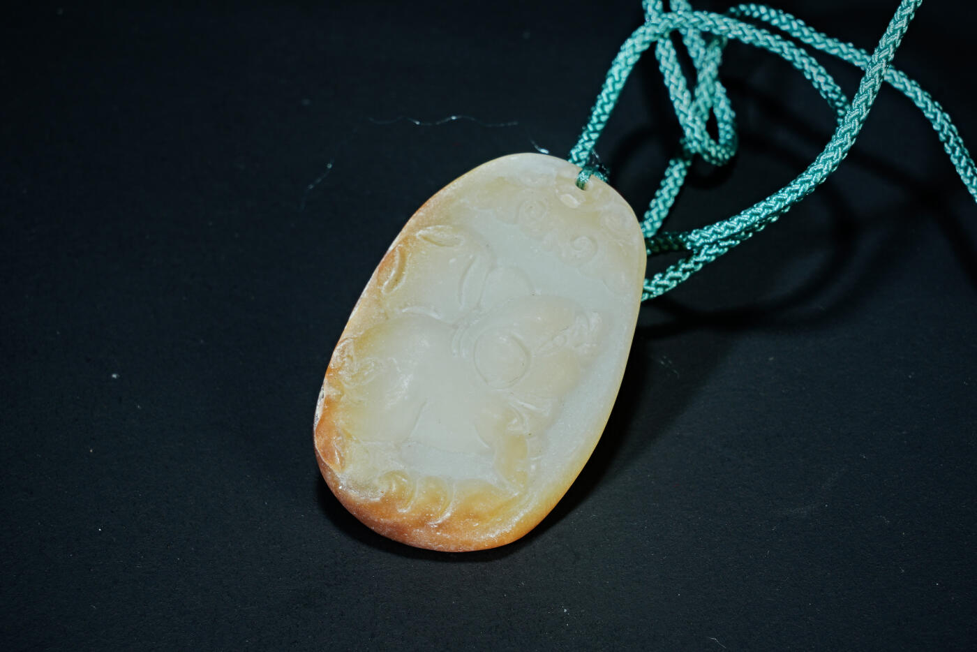 上海都达杂项专场三十一【全场包邮】  天然和田玉精雕《哼哼来财》挂件89-98