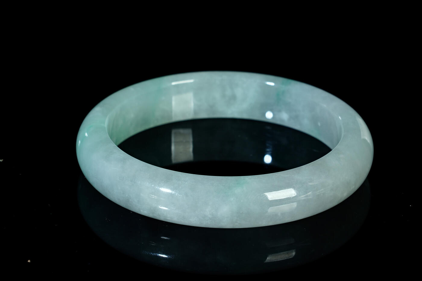 上海都达杂项专场三十一【全场包邮】  天然 冰种飘花翡翠手镯89-47