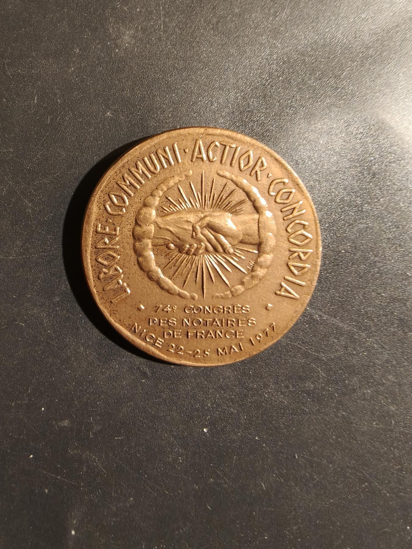 老王徽章第182期 1977年法国公证人第74届大会铜章