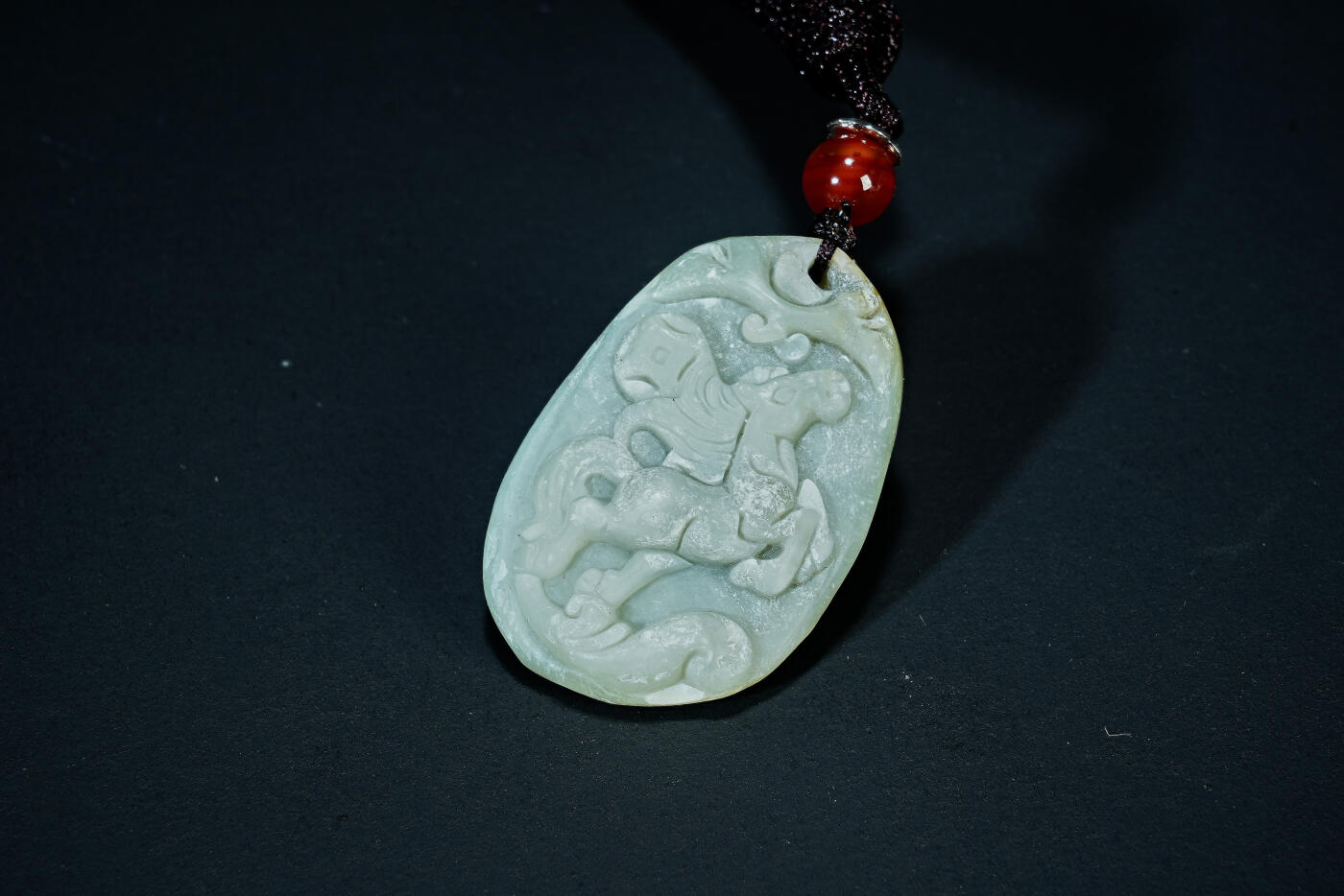 上海都达杂项专场三十一【全场包邮】  天然和田玉精雕《马上有钱》挂件 89-101