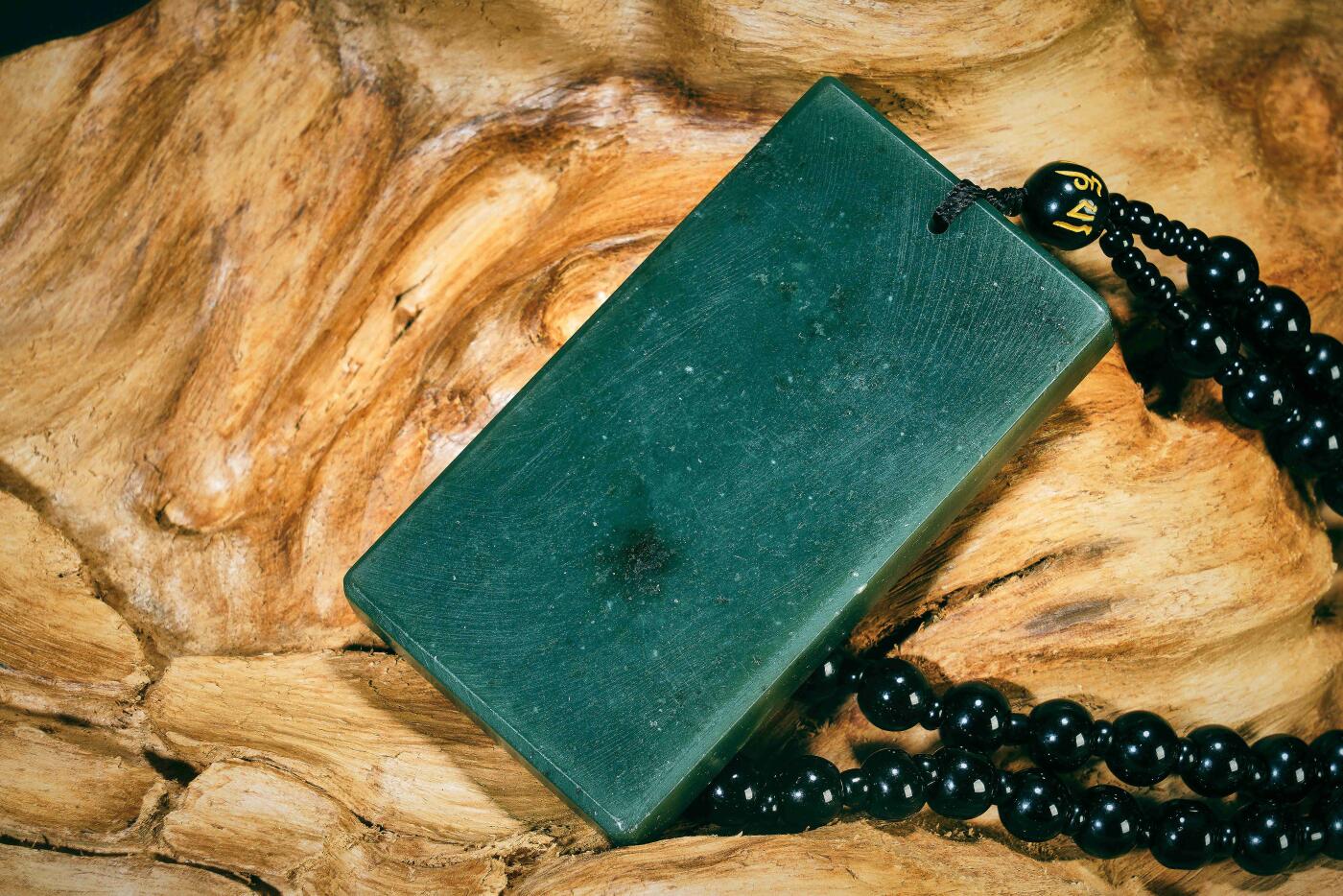 上海都达杂项专场三十一【全场包邮】  和田玉青玉精雕《释迦摩尼》挂件89-33