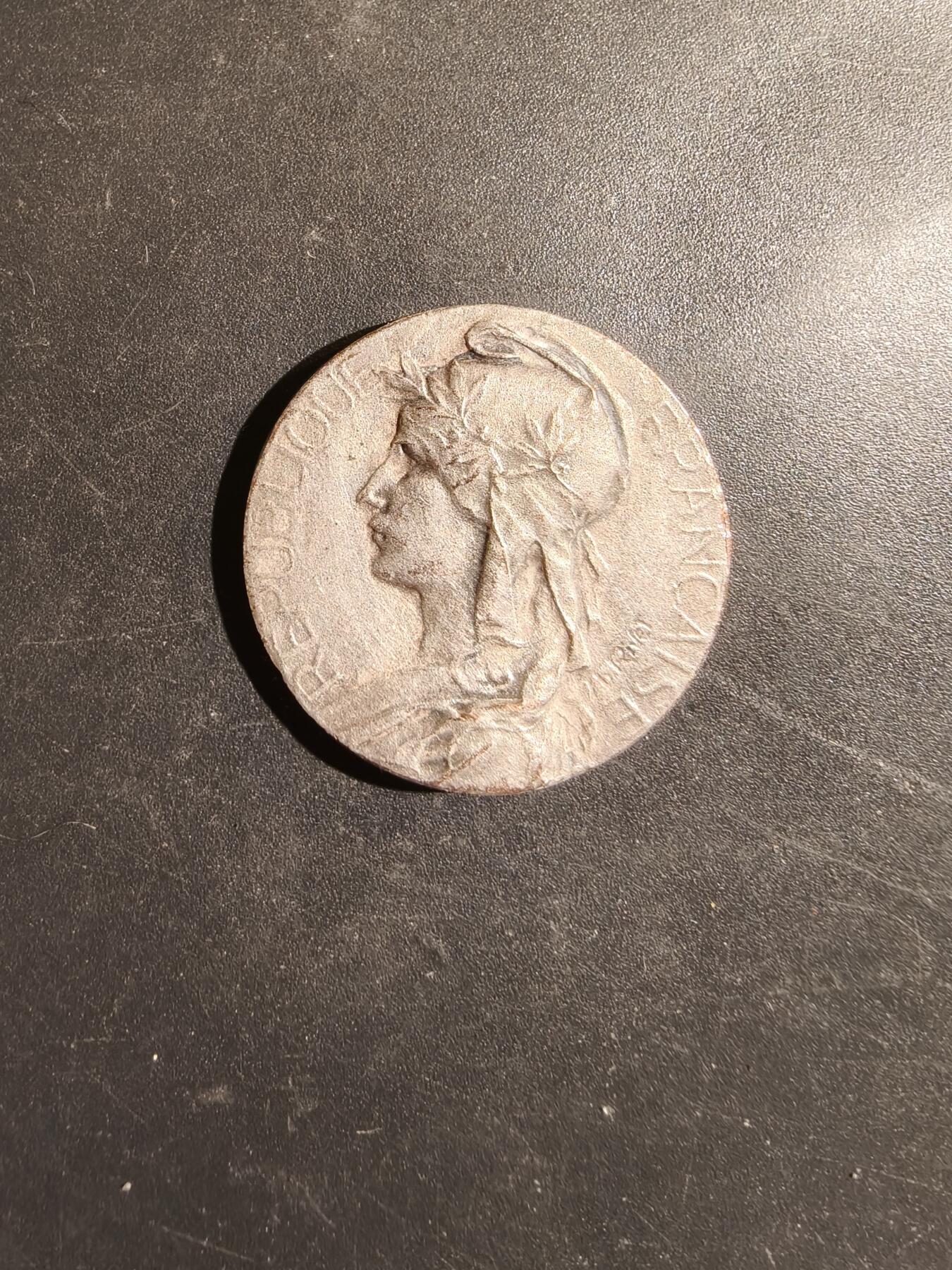 老王徽章第182期 法国银级劳动荣誉奖章    章头