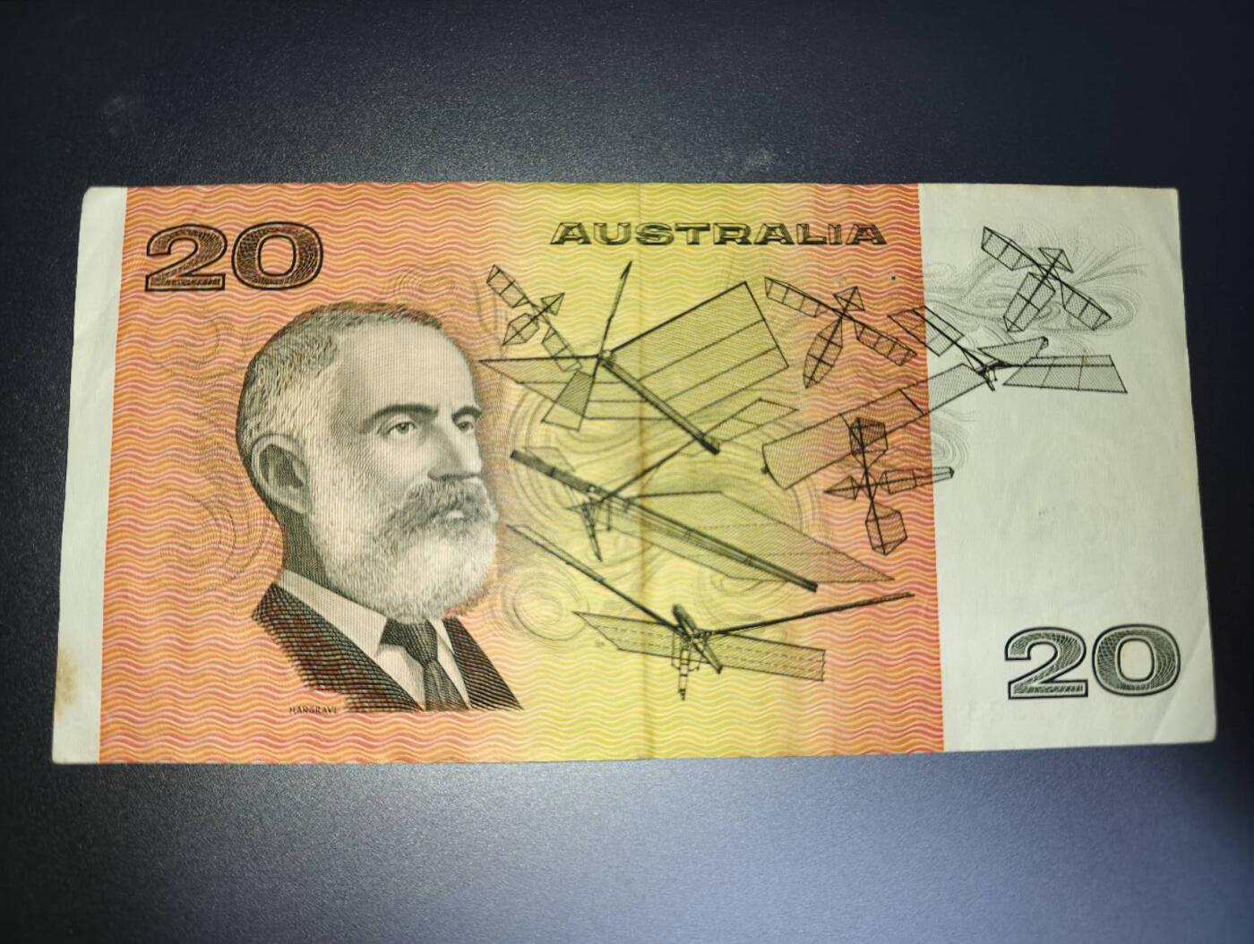 春节钱币瓷器清货捡漏拍场