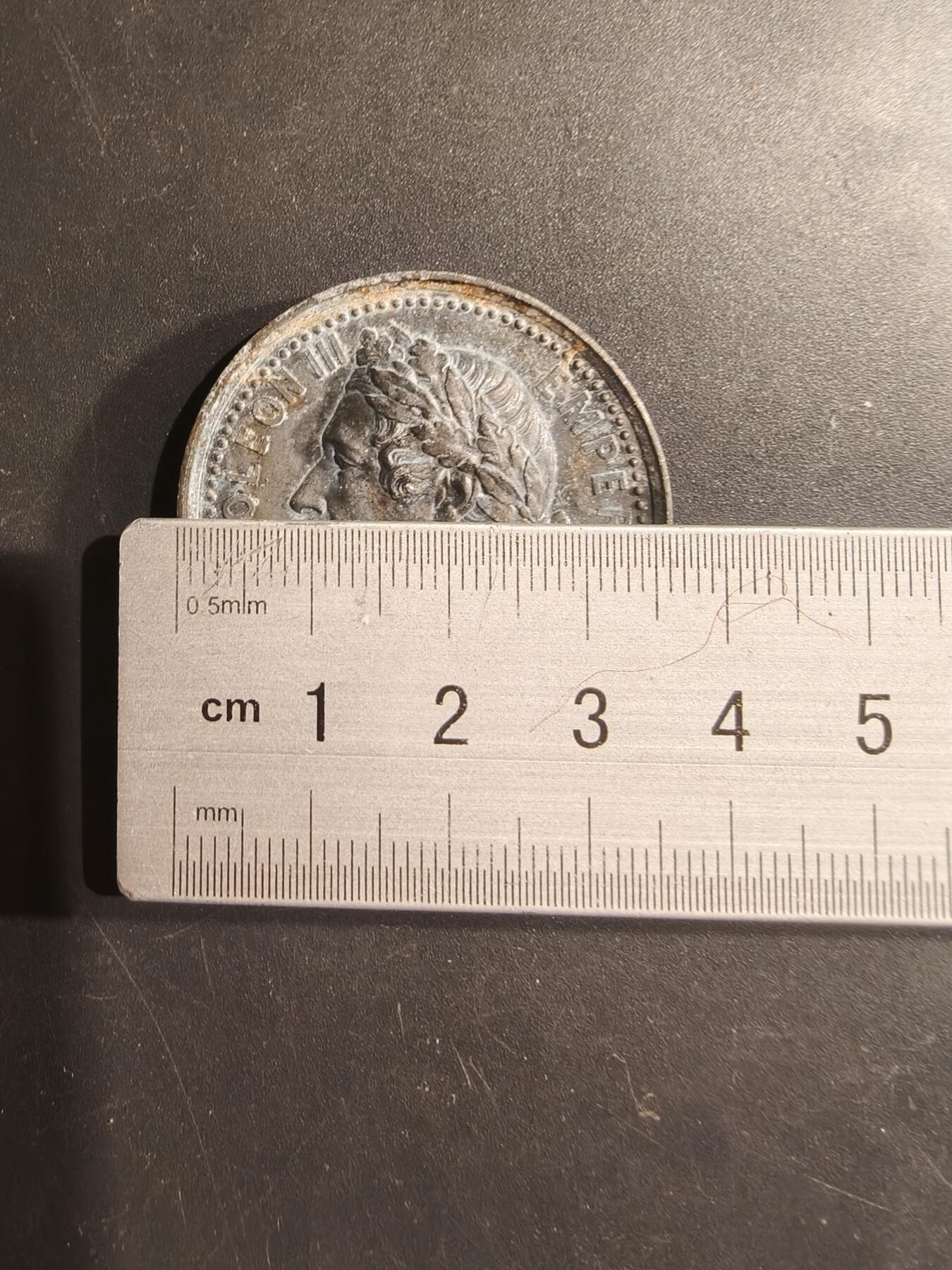 老王徽章第182期 1855年巴黎世界博览会纪念章    直径36mm    重量20.3g    锌质