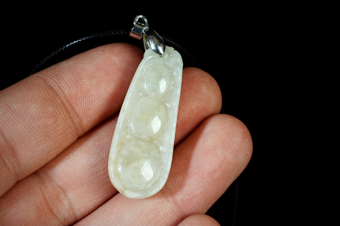 上海都达杂项专场三十一【全场包邮】  天然和田玉精雕《福豆》挂件 89-103