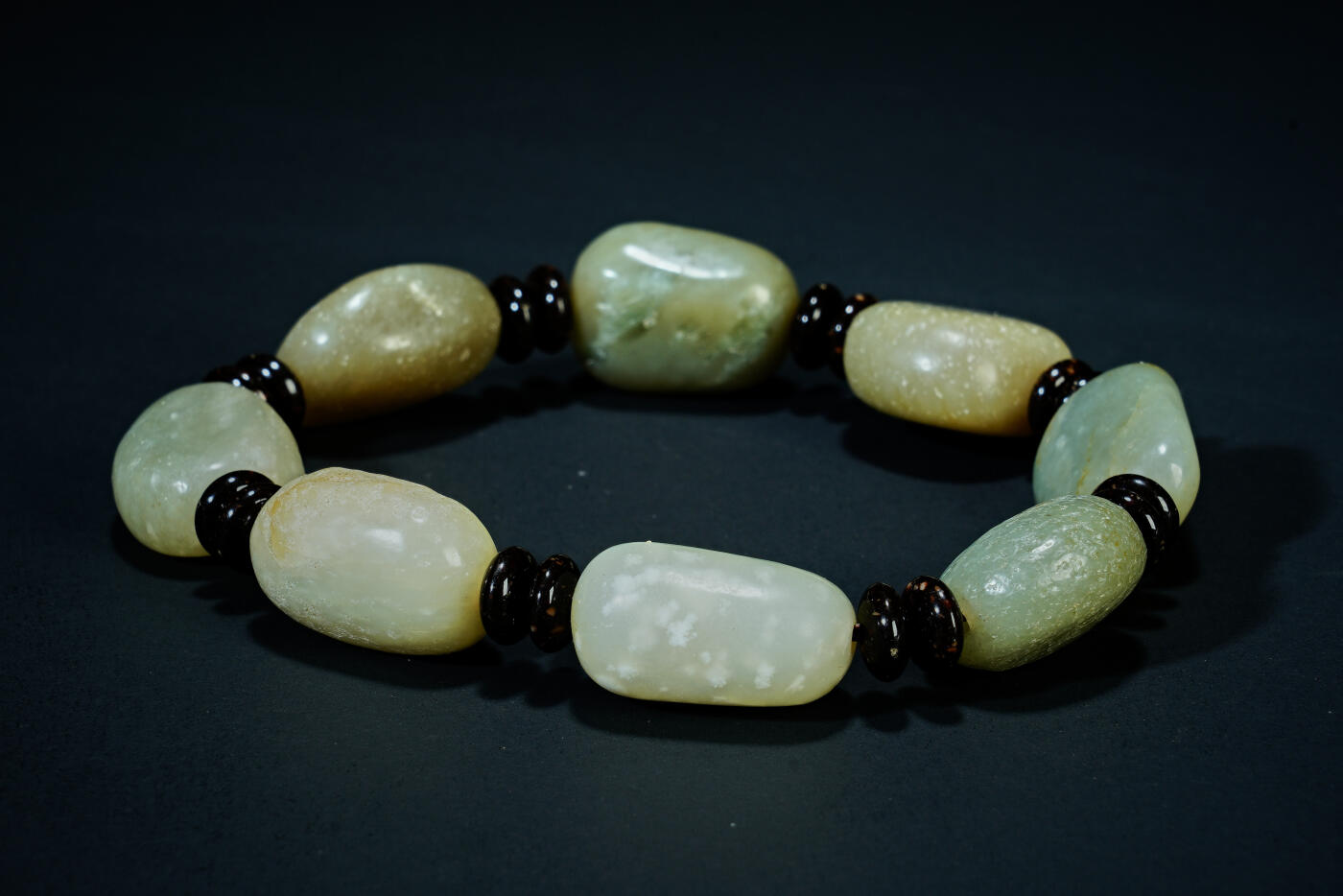 上海都达杂项专场三十一【全场包邮】  天然和田玉籽料手串 附鉴定证书89-86