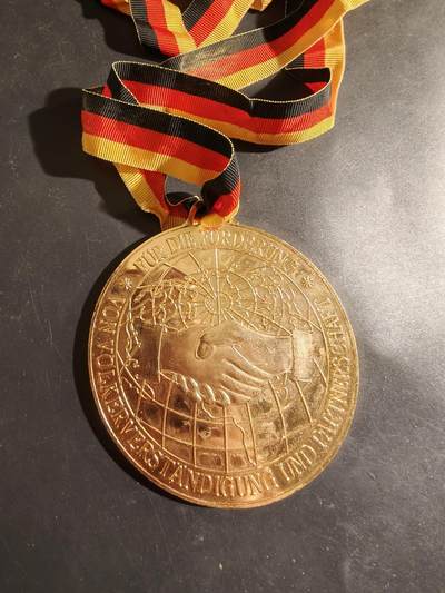 老王徽章第182期 - 德国大尺寸奖牌