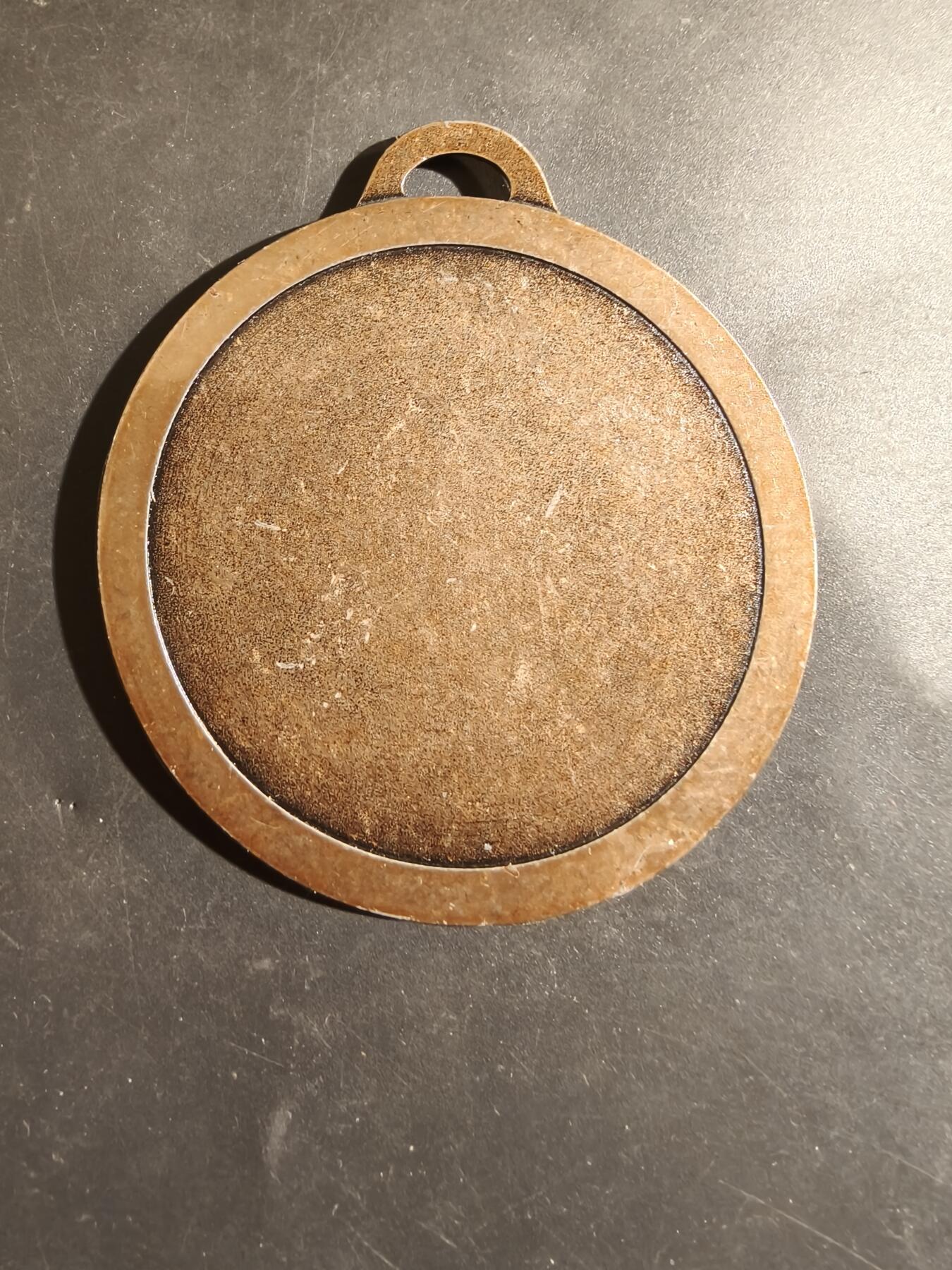 老王徽章第182期 法国乒乓球大赛纪念章