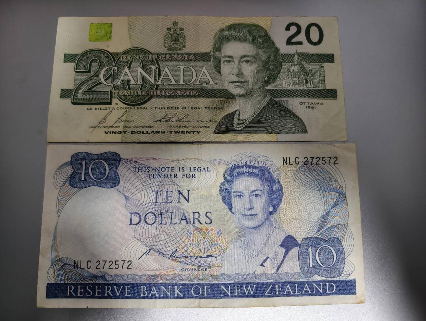 春节钱币瓷器清货捡漏拍场