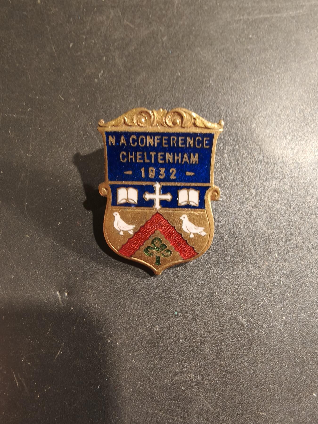 老王徽章第182期 德国切尔腾纳姆国际组织会议证章