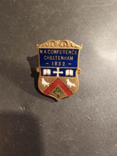 老王徽章第182期 - 德国切尔腾纳姆国际组织会议证章