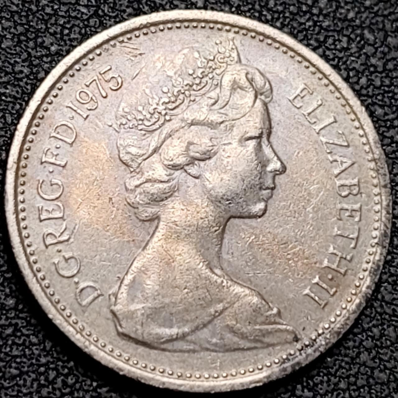 泉币菌-第188场- 迎情人节专场 本场拍品多 请提前出价（本周五和之前拍的 2月14日发货） 早期老版 1975年英国大5便士镍币 皇冠蓟草 23mm 