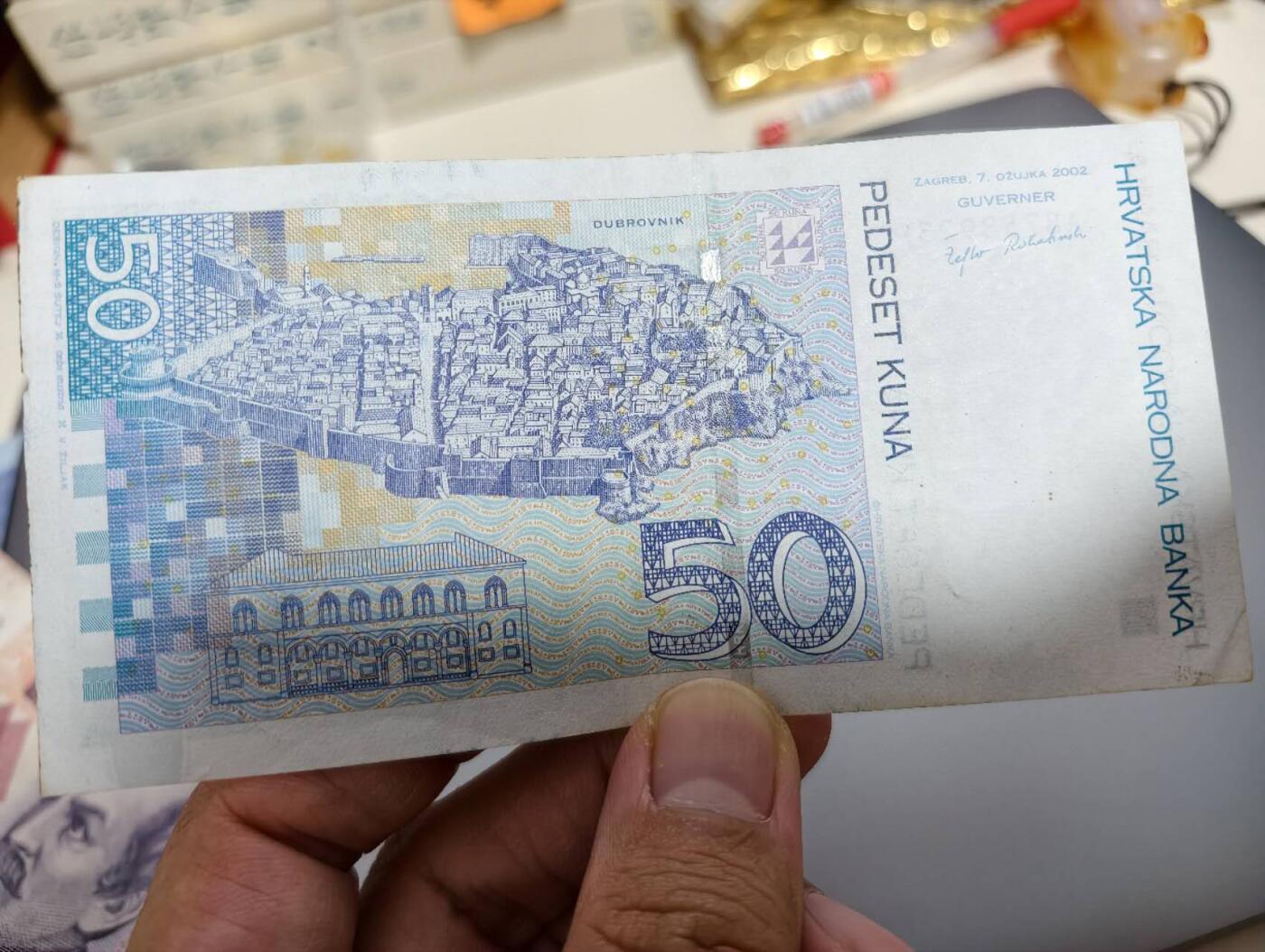 春节钱币瓷器清货捡漏拍场