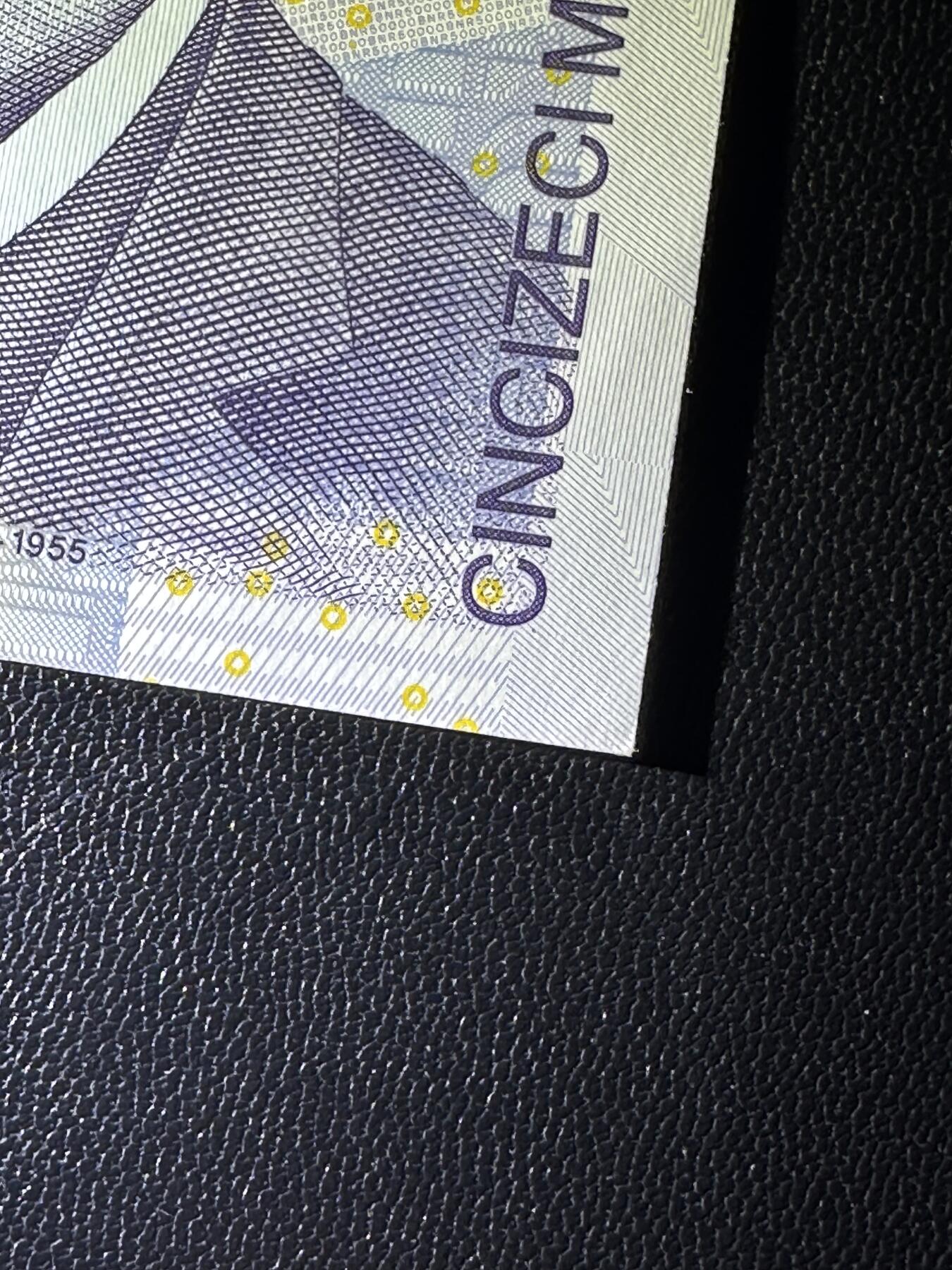 《外钞收藏家》第六百一十一期（农历新年第一场/快递恢复正常再发货）（长期征集拍品、欢迎藏友们联系合作） 2000年罗马尼亚5万全新角不绝+2001年10万塑料钞全新