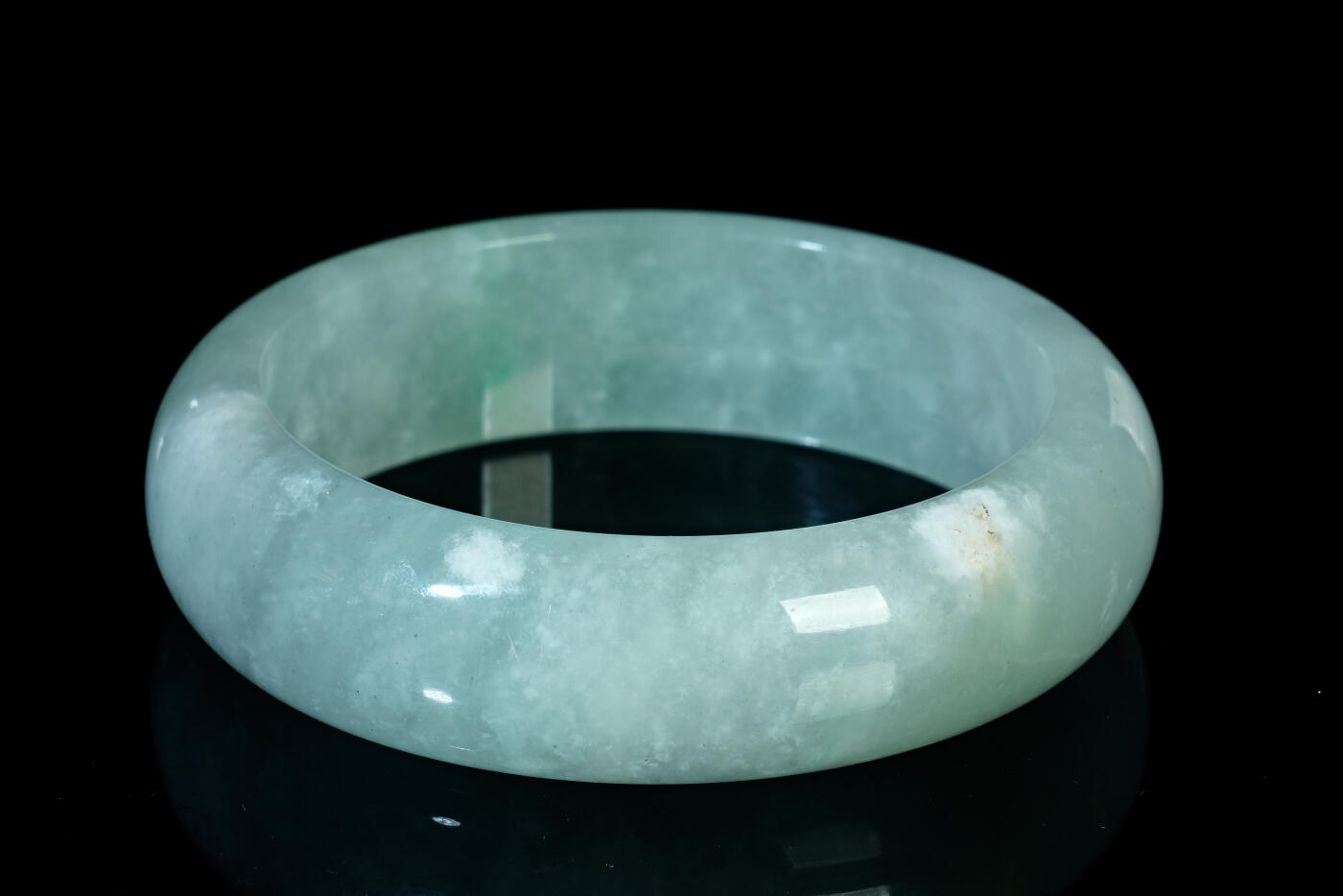 上海都达杂项专场三十一【全场包邮】  天然冰绿种翡翠手镯89-40