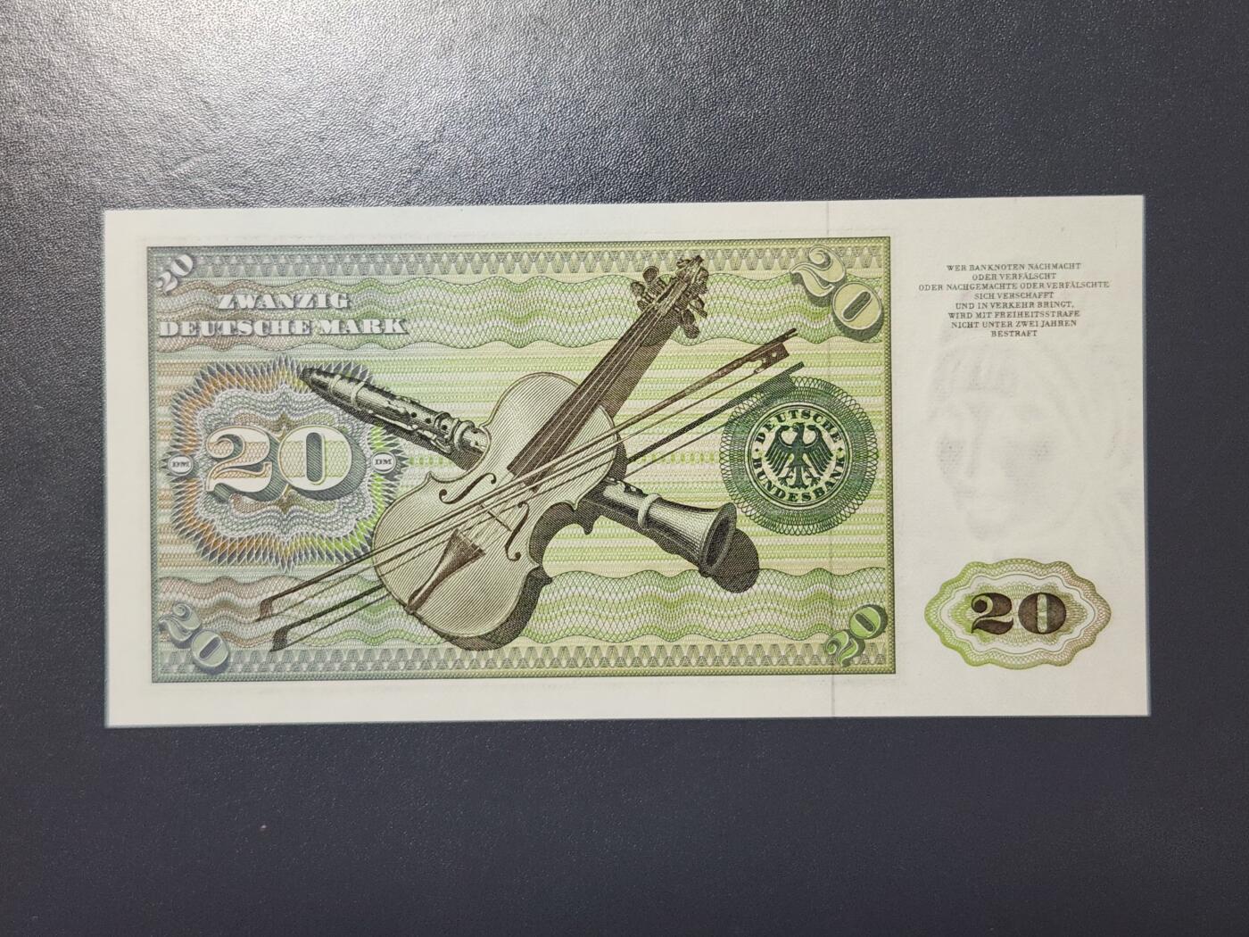 2月13号晚上8点 外国纸币自动截拍第25场