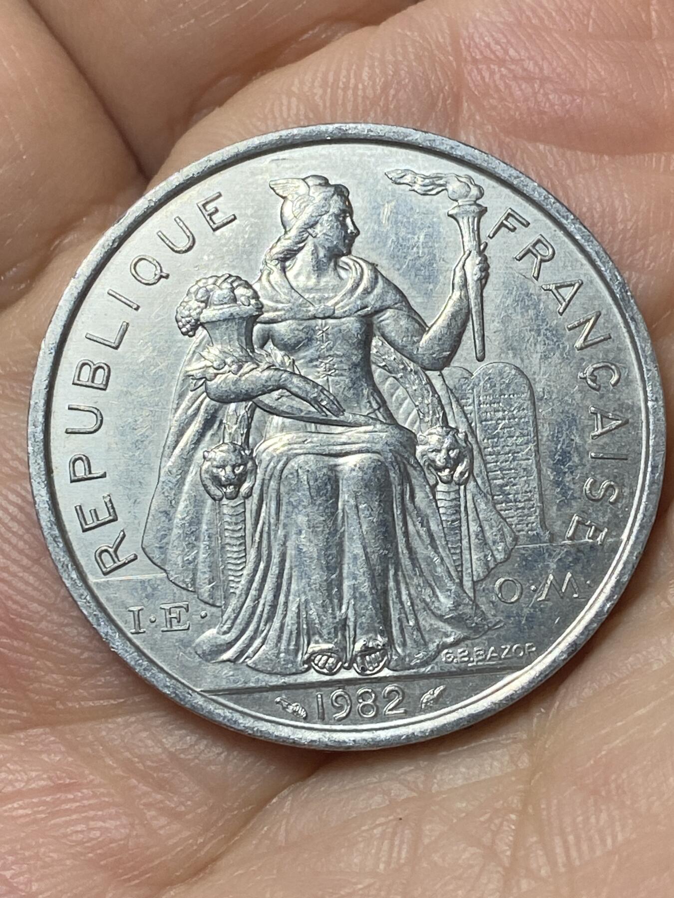 2026年第二十五场(总第一百九十四场）外国好品散币场(免佣金) 法属波利尼西亚🇵🇫1982年5法郎(第二版，Dolphin–海豚标)