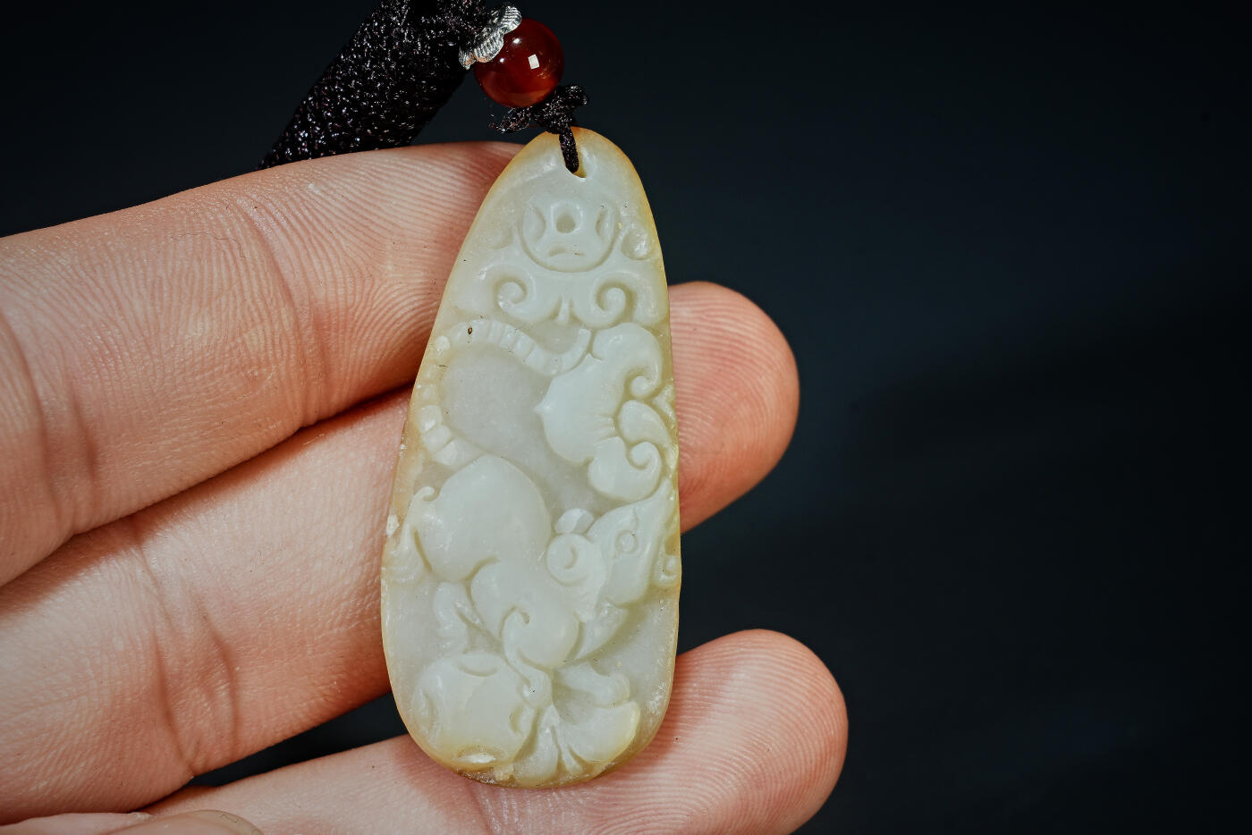 上海都达杂项专场三十一【全场包邮】  天然和田玉精雕《鼠你有钱》挂件89-97