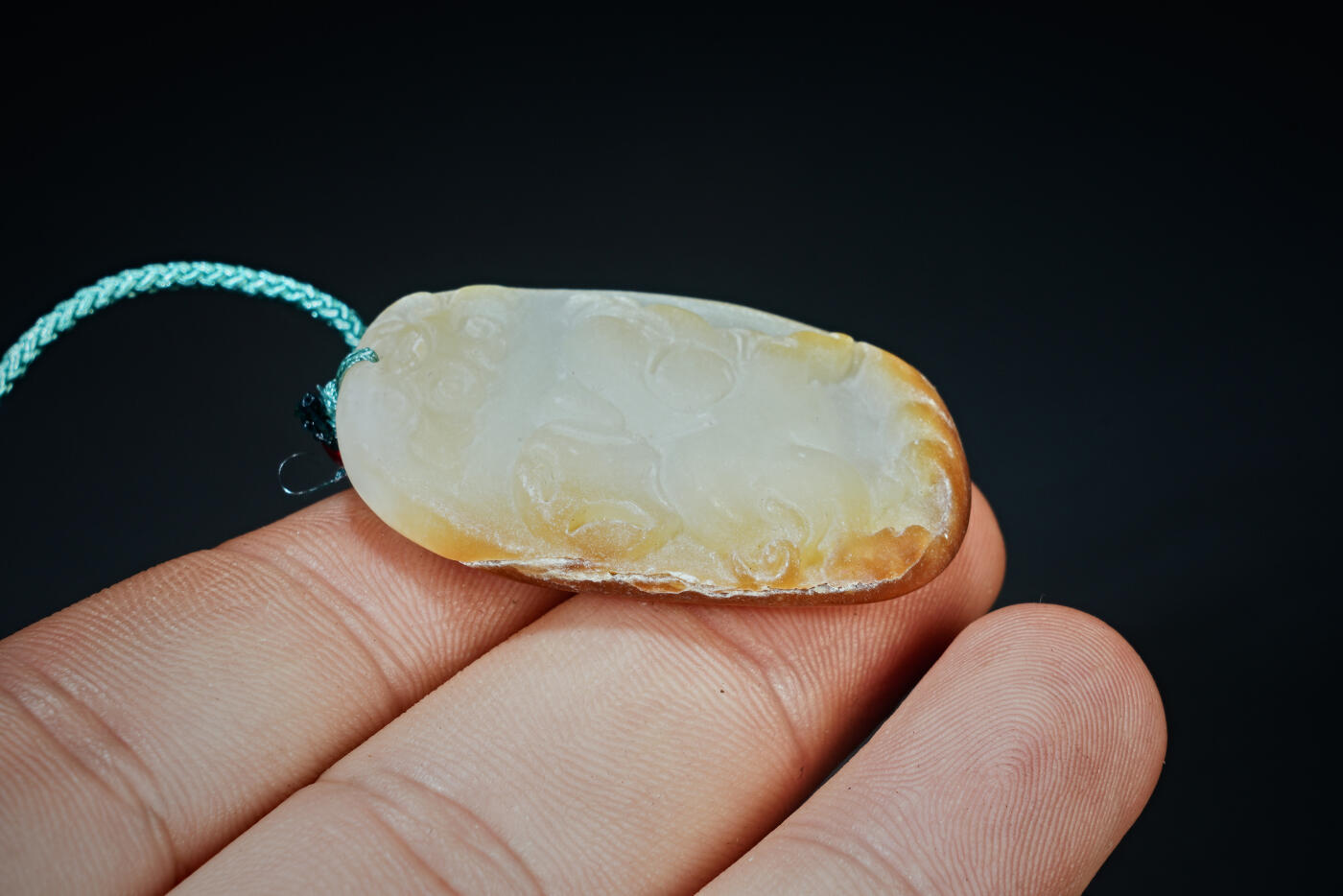 上海都达杂项专场三十一【全场包邮】  天然和田玉精雕《哼哼来财》挂件89-98