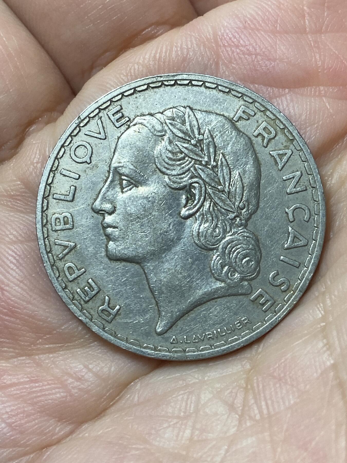 2026年第二十五场(总第一百九十四场）外国好品散币场(免佣金) 法兰西第三共和国1933年5法郎(纯镍材质版)