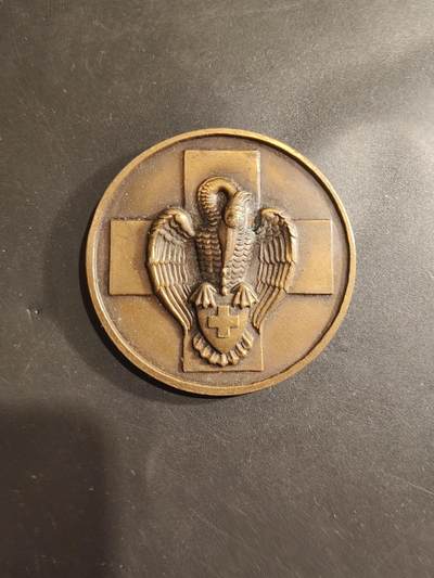 老王徽章第182期 - 比利时红十字会无偿献血铜章     