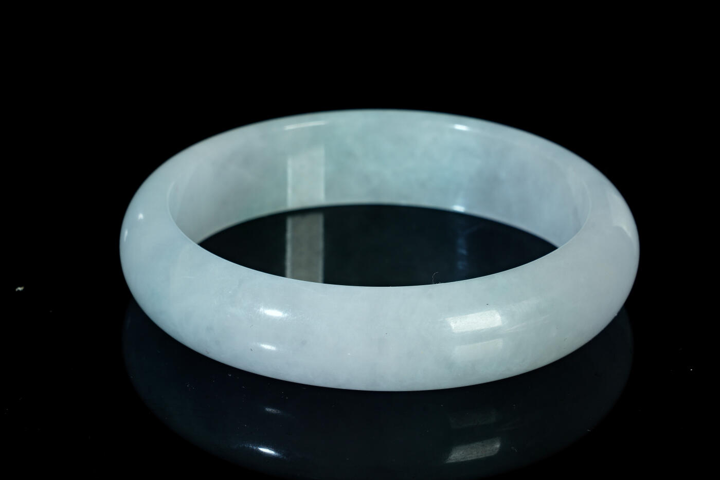 上海都达杂项专场三十一【全场包邮】  天然冰种翡翠手镯86-39