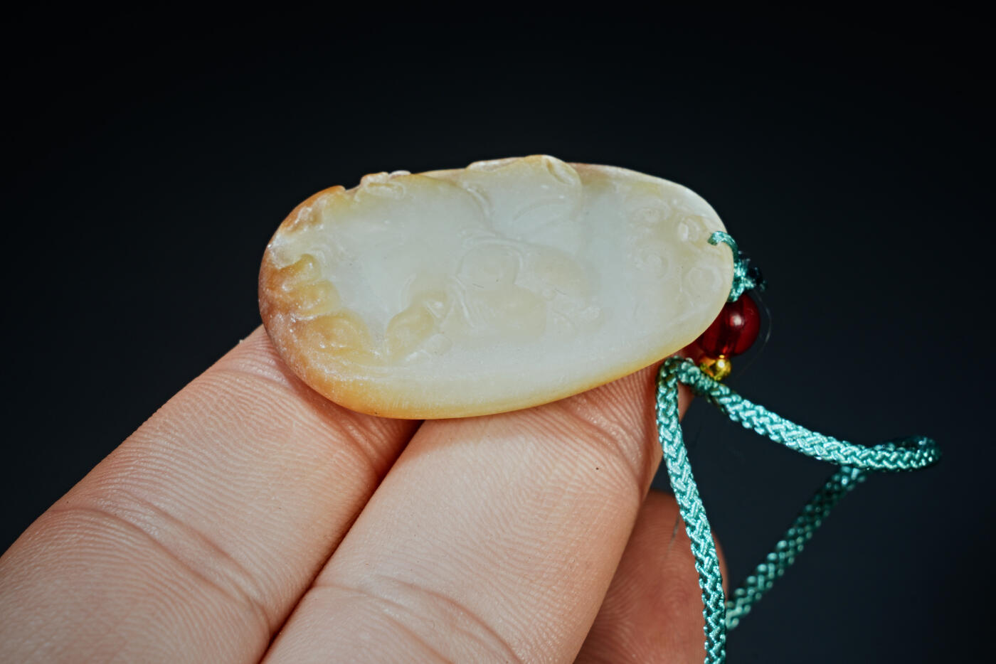 上海都达杂项专场三十一【全场包邮】  天然和田玉精雕《哼哼来财》挂件89-98