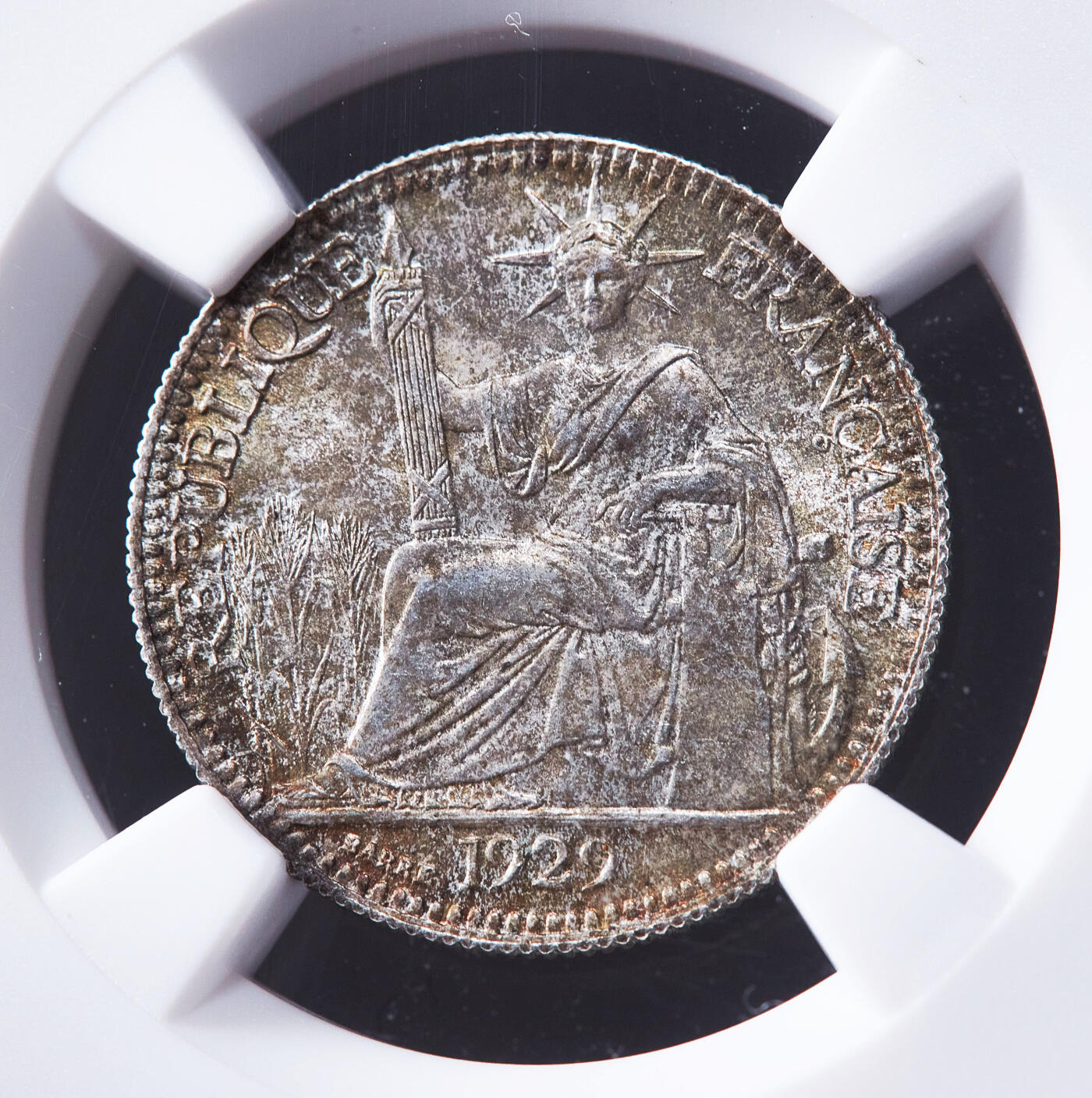 【俄甄集藏】马年新春第一拍 2026年(048)02-25星期三 晚 19:30 全场包邮 法属印度支那1929年坐洋10分银币，NGC MS64，少见年份，黄油彩老包浆，原光品相