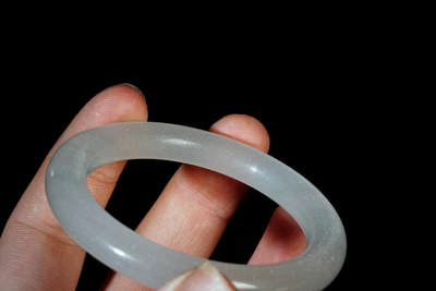 上海都达杂项专场三十一【年后发货全场包邮】  - 金丝玉 圆条手镯89-50