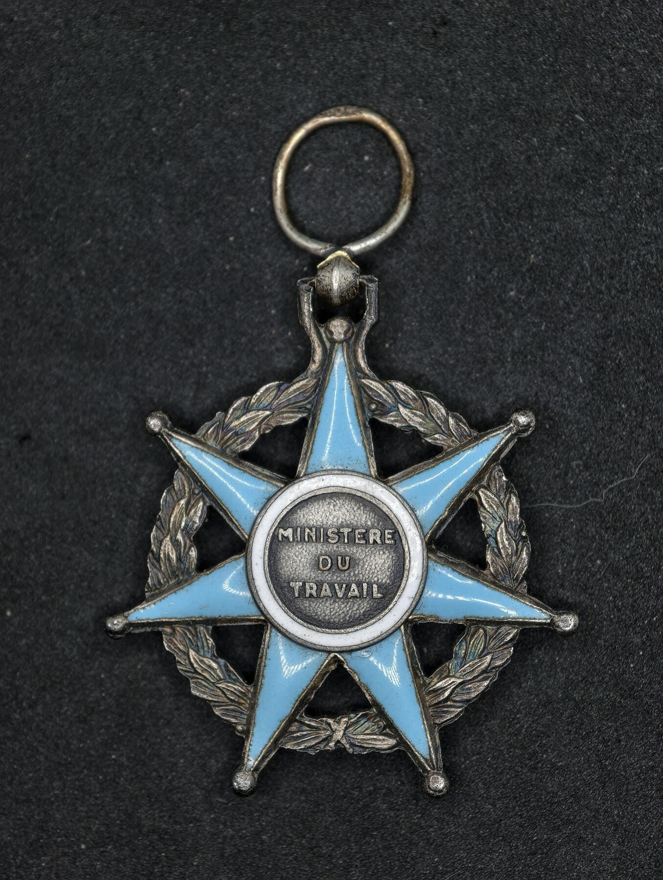 凯旋世界勋赏（第22期新年大拍）（欢迎送拍）（对拍品有疑问请询问客服，不接受到手刀，出价默认拍品品相。请认真阅读拍卖规则！出价默认已认可！）（收到货请录制开箱视频，无视频概不处理问题。）