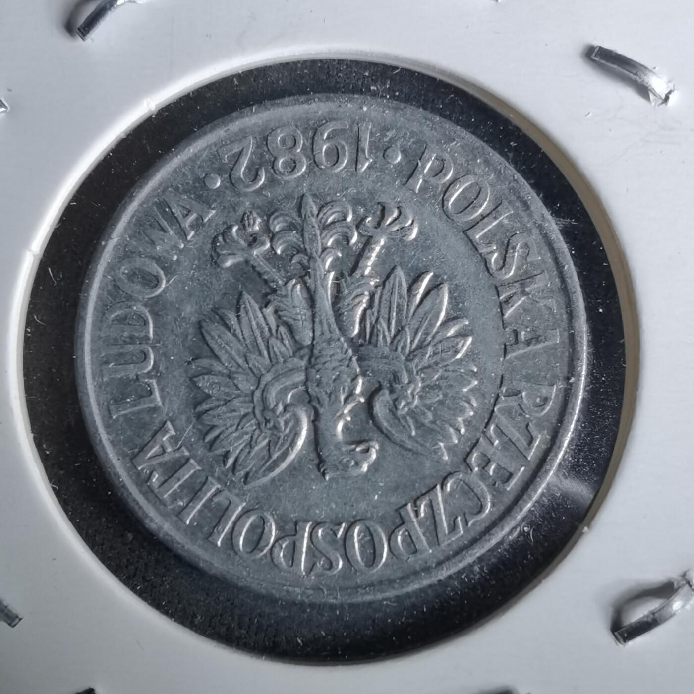 沼泽如烟--第993场 波兰1982年50格罗申