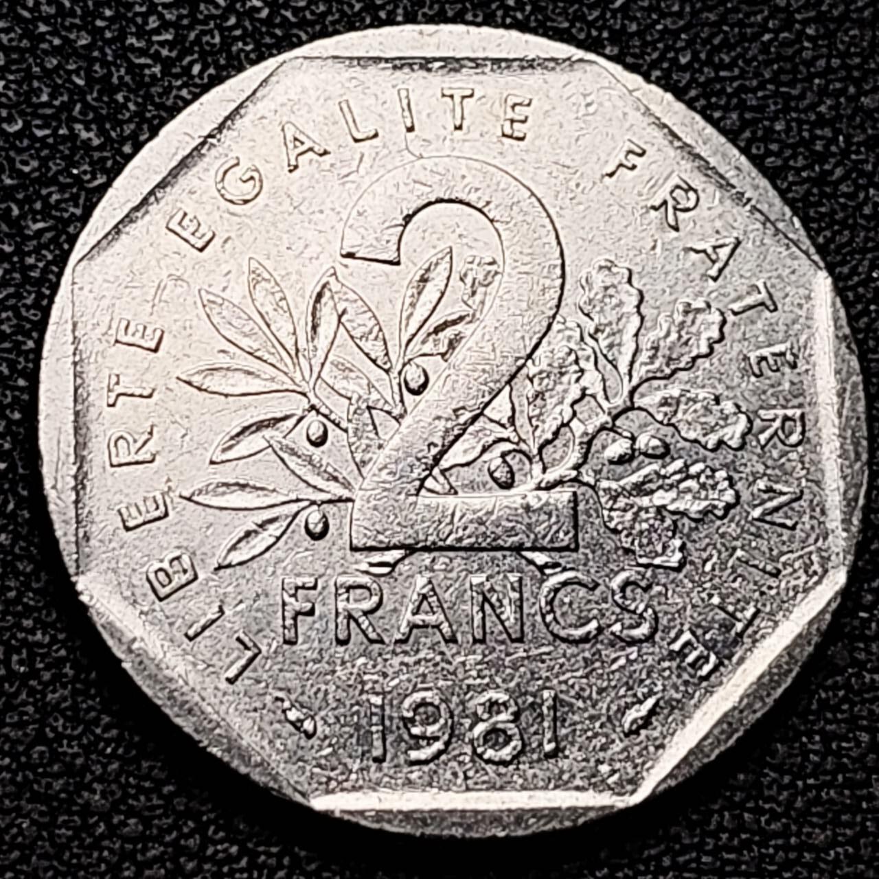 泉币菌-第192场- 除夕专场-新年快乐 本场拍品多 请提前出价（年后发货） 法国早期（1981年）2法郎镍币 26mm 播种女神 入欧前 末版 绝版币