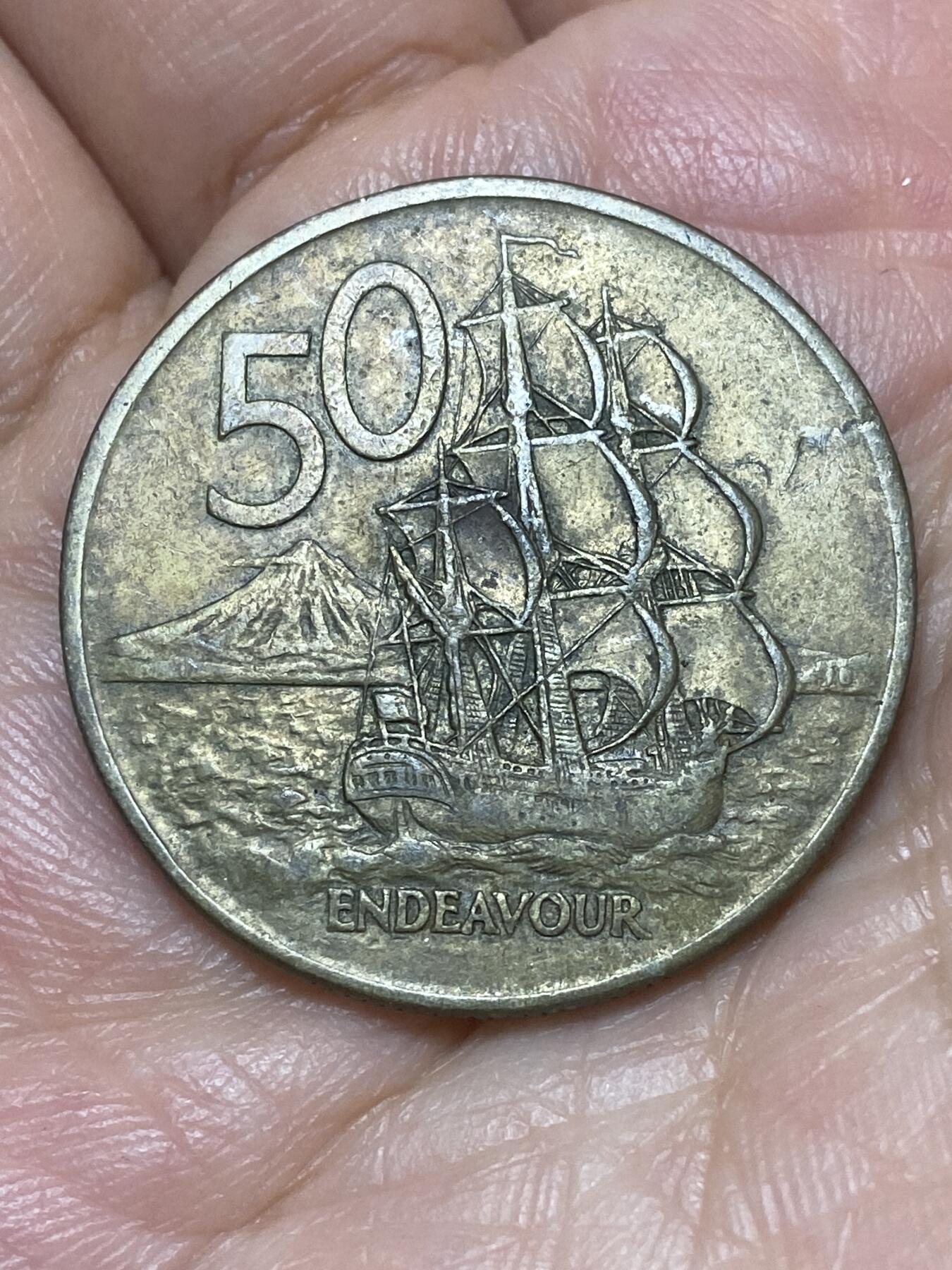 2026年第二十六场(总第一百九十五场）外国好品散币场(免佣金) 新西兰🇳🇿1972年50分(伊丽莎白二世中年花冠)