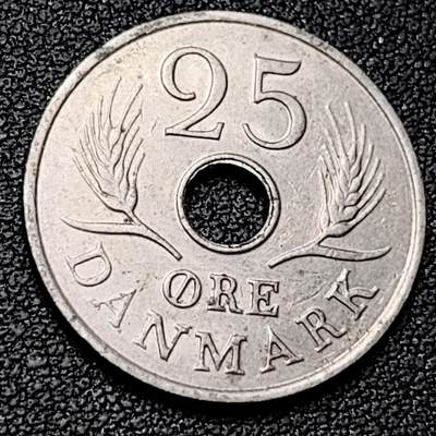 泉币菌-第192场- 除夕专场-新年快乐 本场拍品多 请提前出价（年后发货） - 丹麦1966年25欧尔 弗雷德里克九世国王  铜镍币 23mm