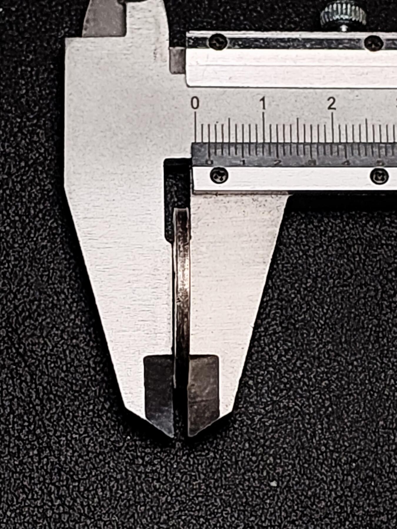 泉币菌-第191场- 迎春节专场 本场拍品多 请提前出价 年前能发货的最后一场（本期结束后 明天 2月14日发货 请及时付款） 1983年 法国巴黎造币厂 法日 友好交流 纪念银章 玛丽安娜-自由引导人民 25.2×2mm 7.94g 含银量不清楚 