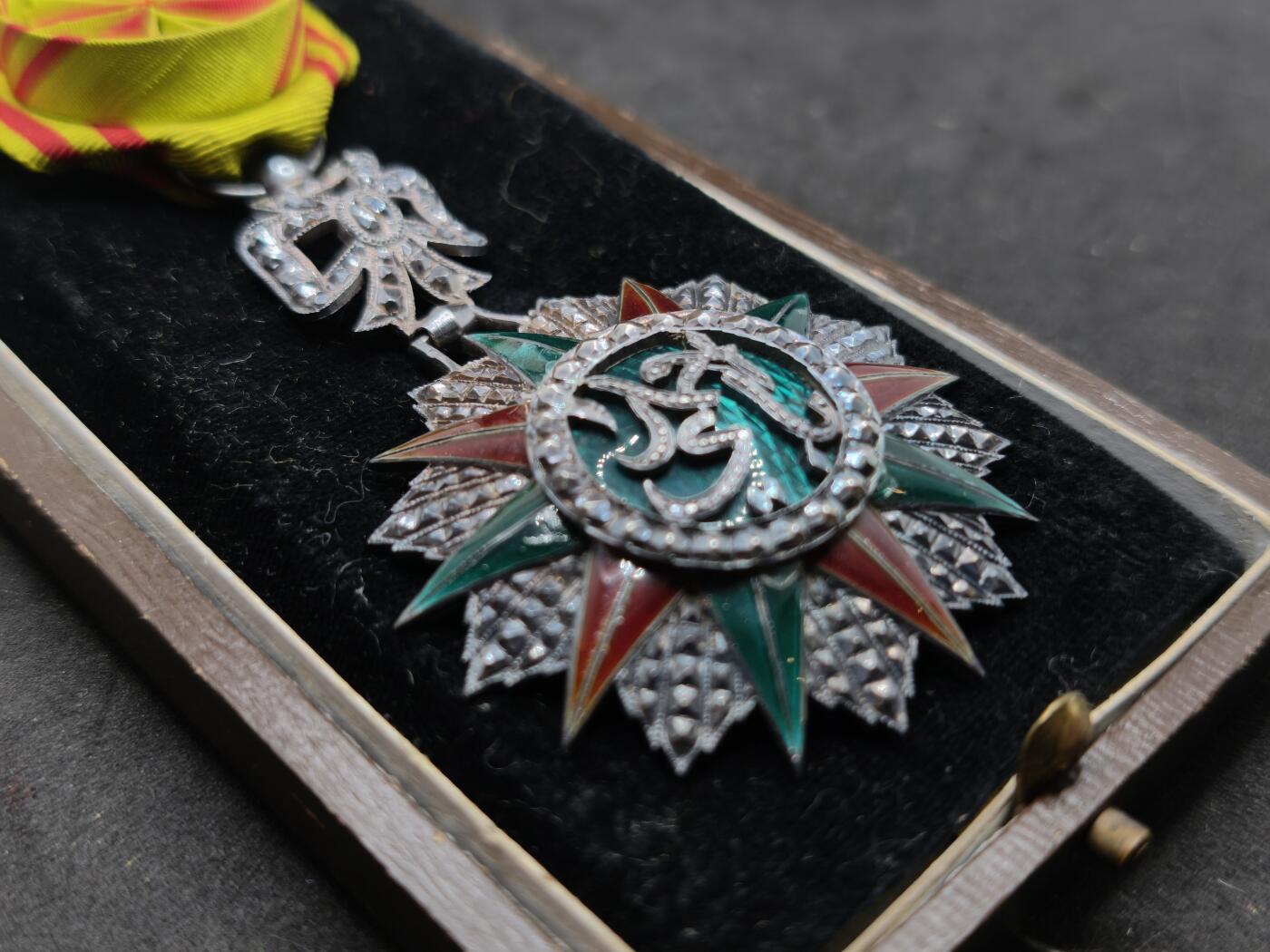 凯旋世界勋赏（持续上新中）（第22期新年大拍）（欢迎送拍）（对拍品有疑问请询问客服，不接受到手刀，出价默认拍品品相。请认真阅读拍卖规则！出价默认已认可！）（收到货请录制开箱视频，无视频概不处理问题。）