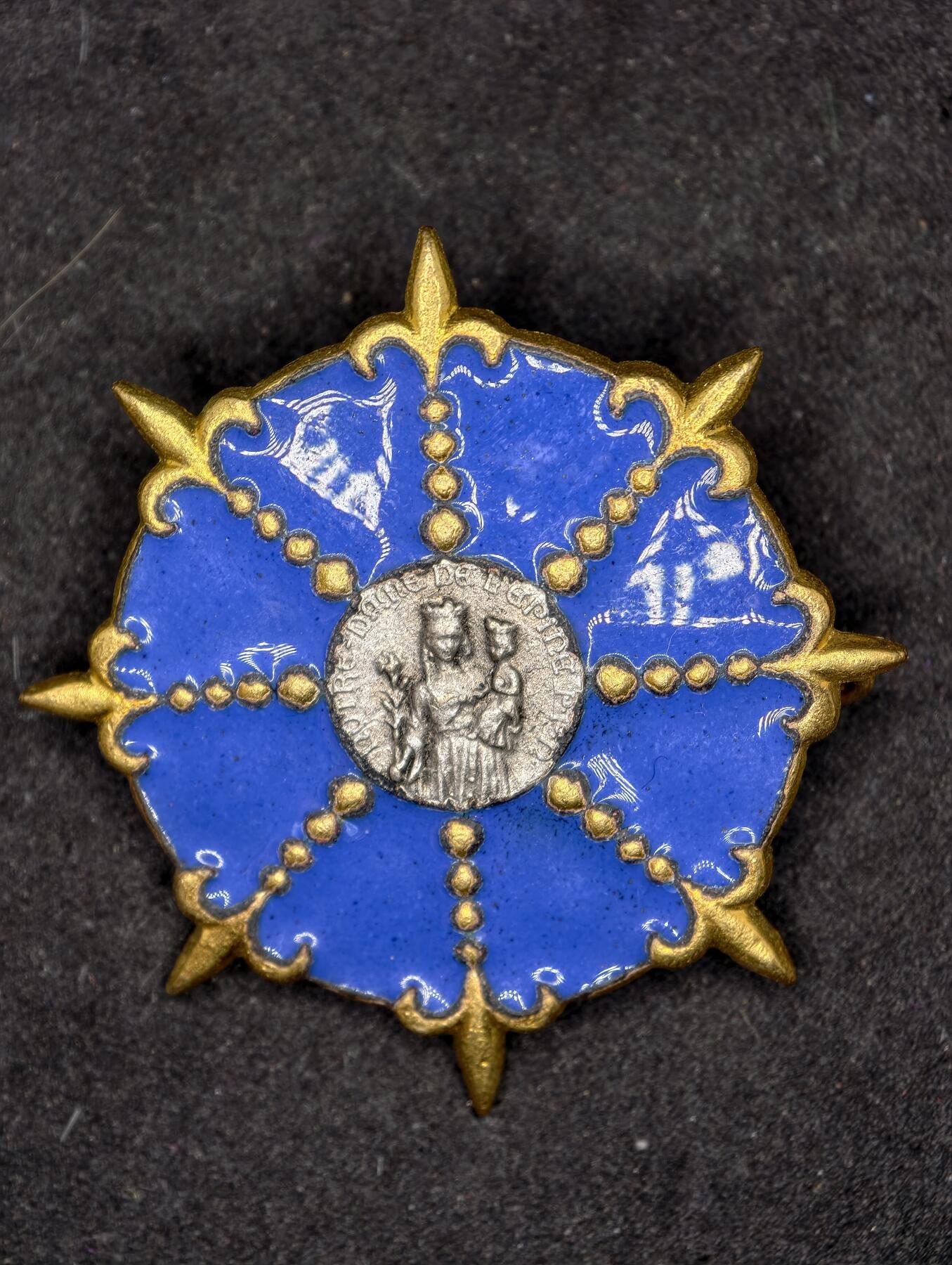 凯旋世界勋赏（第22期新年大拍）（欢迎送拍）（对拍品有疑问请询问客服，不接受到手刀，出价默认拍品品相。请认真阅读拍卖规则！出价默认已认可！）（收到货请录制开箱视频，无视频概不处理问题。）