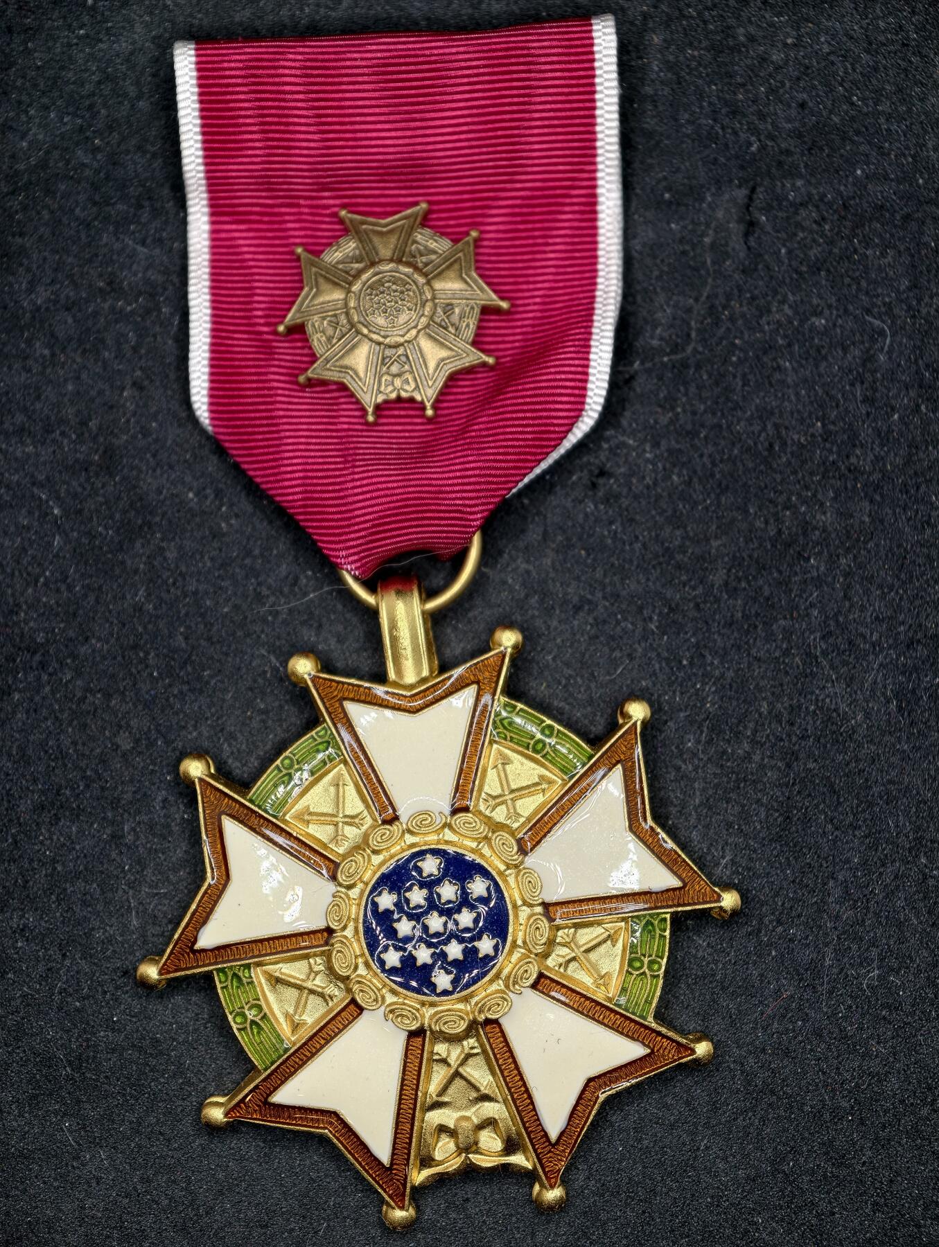 凯旋世界勋赏（第22期新年大拍）（欢迎送拍）（对拍品有疑问请询问客服，不接受到手刀，出价默认拍品品相。请认真阅读拍卖规则！出价默认已认可！）（收到货请录制开箱视频，无视频概不处理问题。）