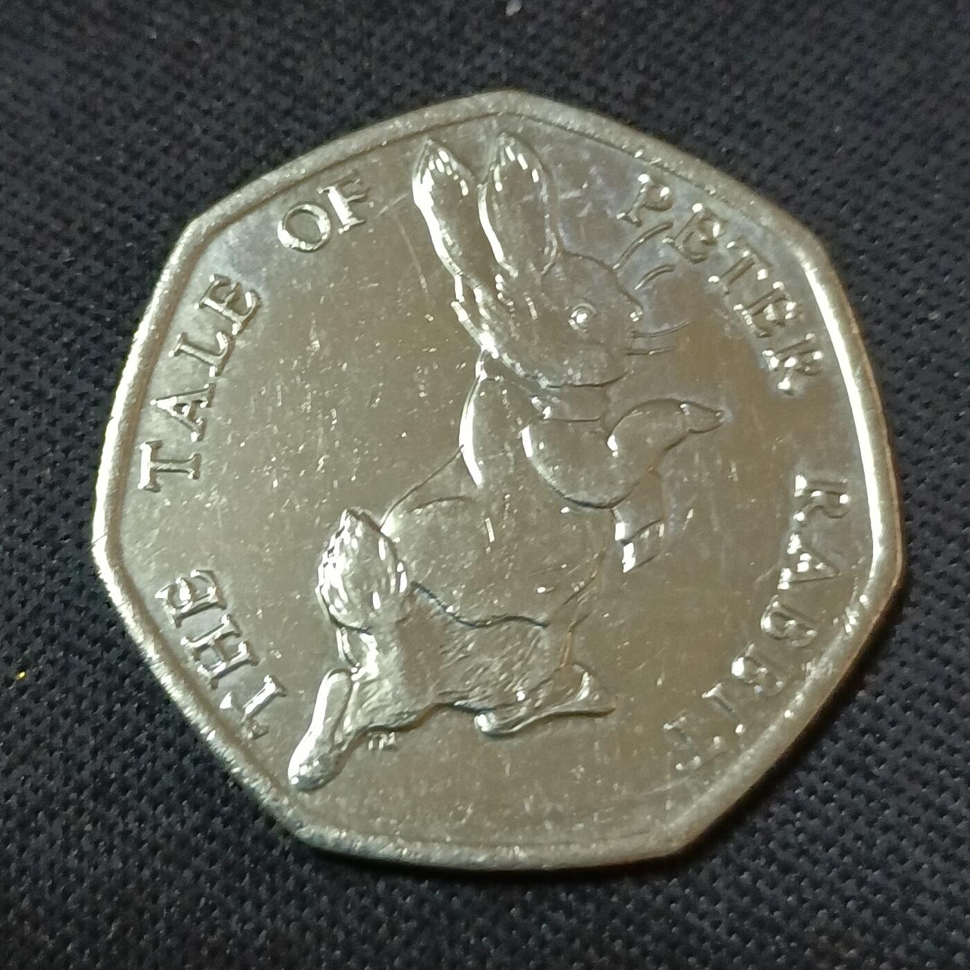 【游宝拍卖】丙午蛇马年第2期 英国2017年50便士纪念币 彼得兔系列